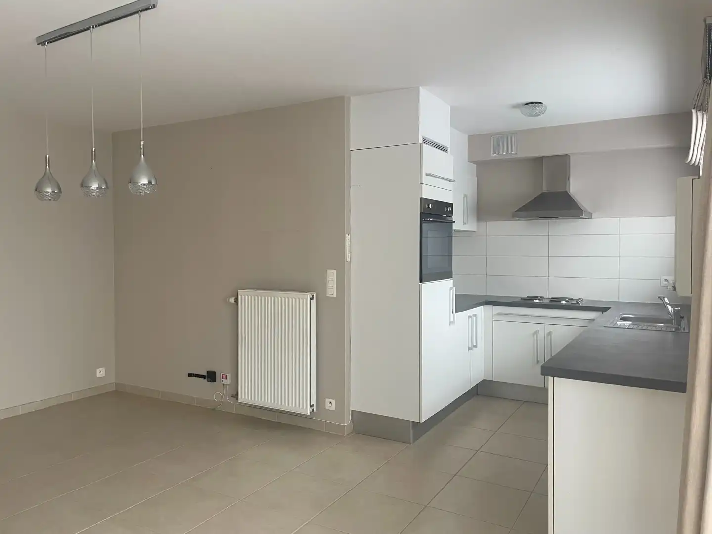 Woonappartement nabij de markt in Heist foto 4