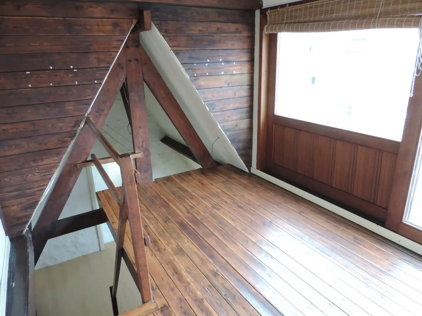 Gezellig appartementje met 1 slaapkamer en mezzanine foto 5