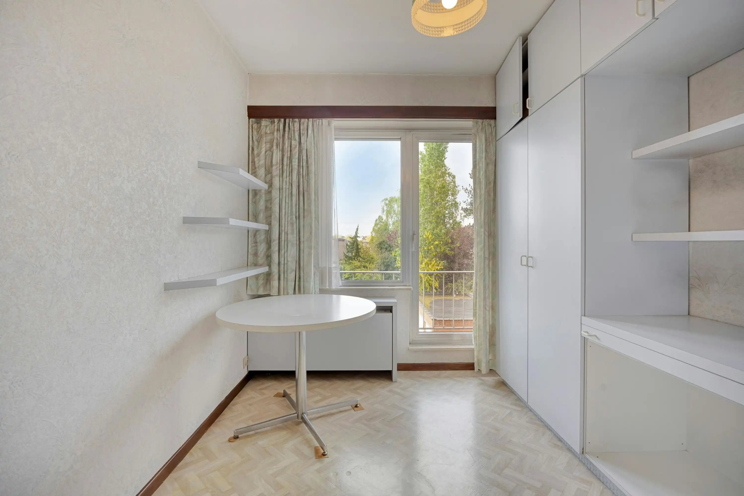 Lichtrijk appartement met 3 kamers te koop in Merksem foto 15