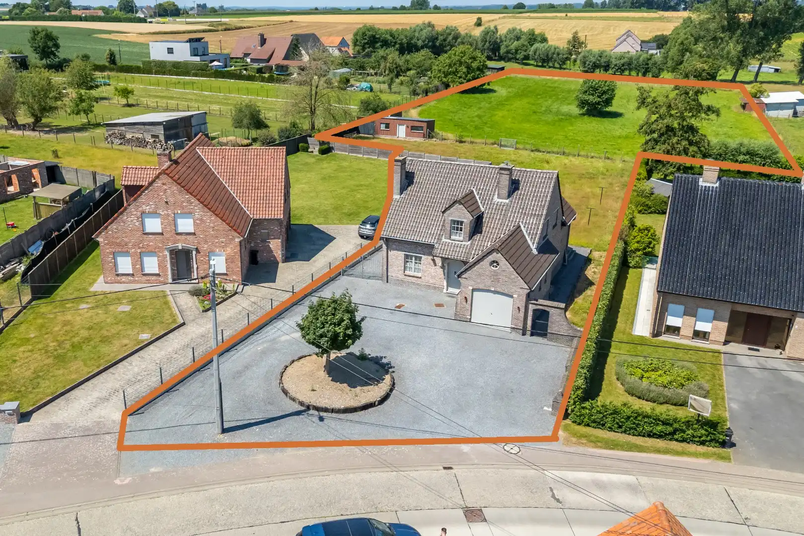 Ruime gezinswoning met weide op 7065m² foto 22
