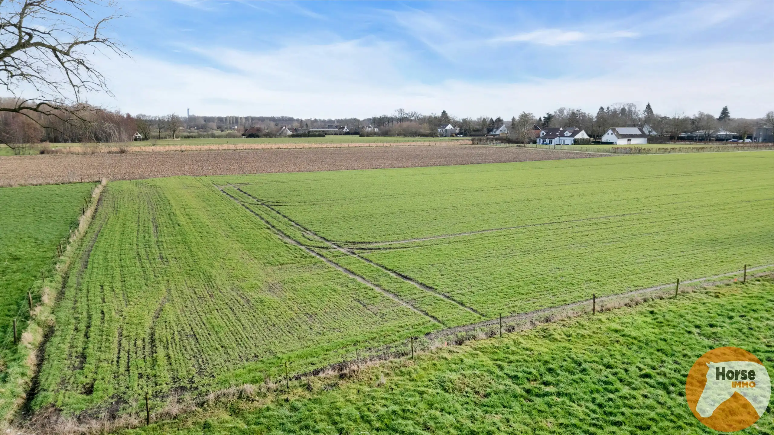 SINT-MARTENS-LATEM- Uniek gelegen hoeve met aanpalende grond foto 10