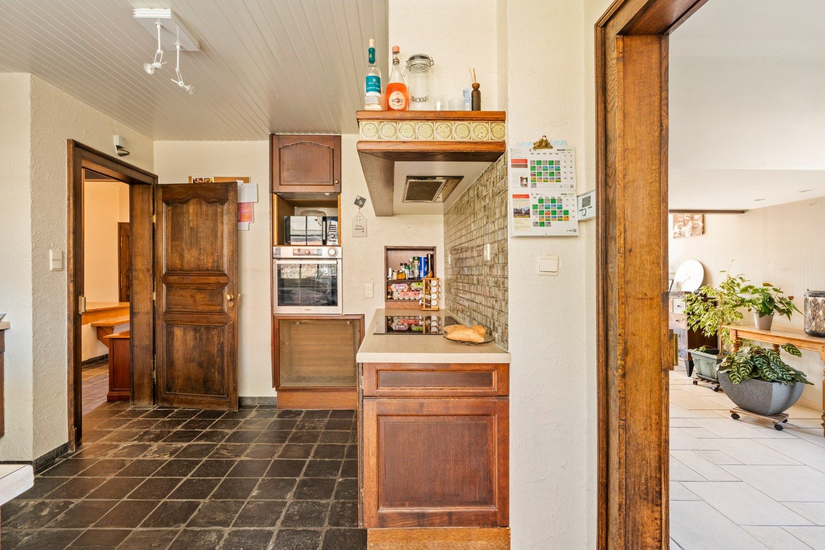 ALLEENSTAANDE WONING MET 5 SLPKS, 2 BADKAMERS, TUIN EN GARAGE foto 13