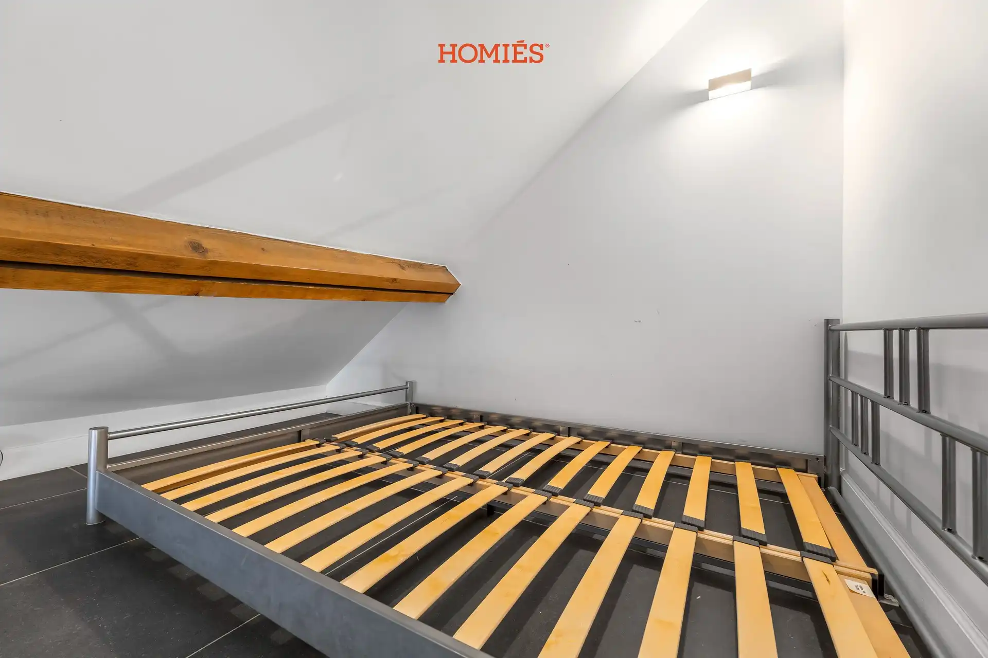 Studentenkamer met hoogslaper nabij het station foto 13