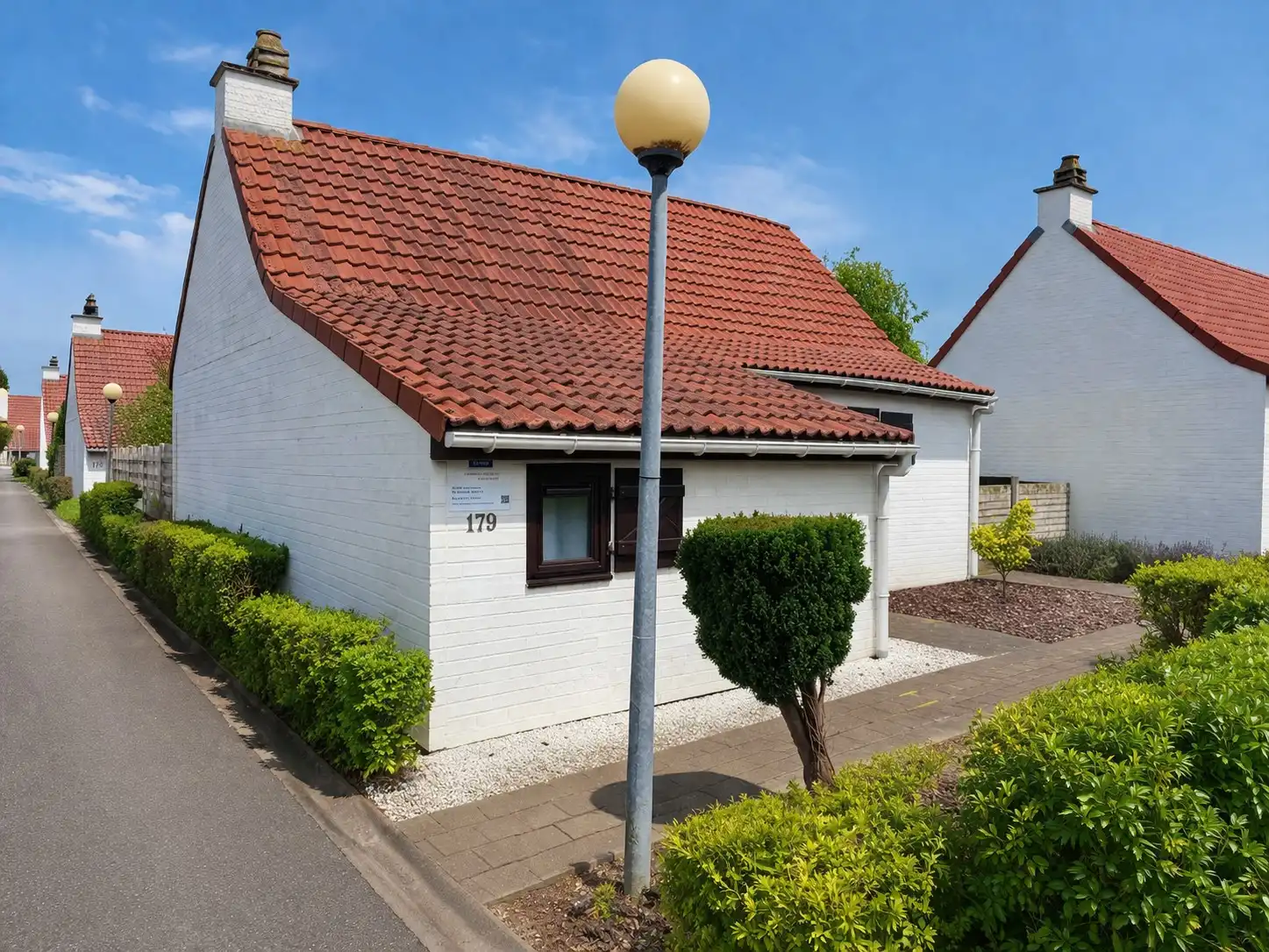 Charmante vakantiewoning met tuin en parking in rustige omgeving. foto 12