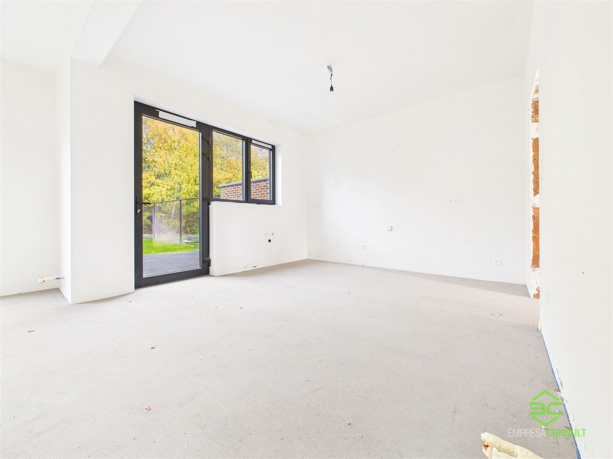 Afgewerkte nieuwbouw met 5 slpk en 2 badk onder registratie! foto 9