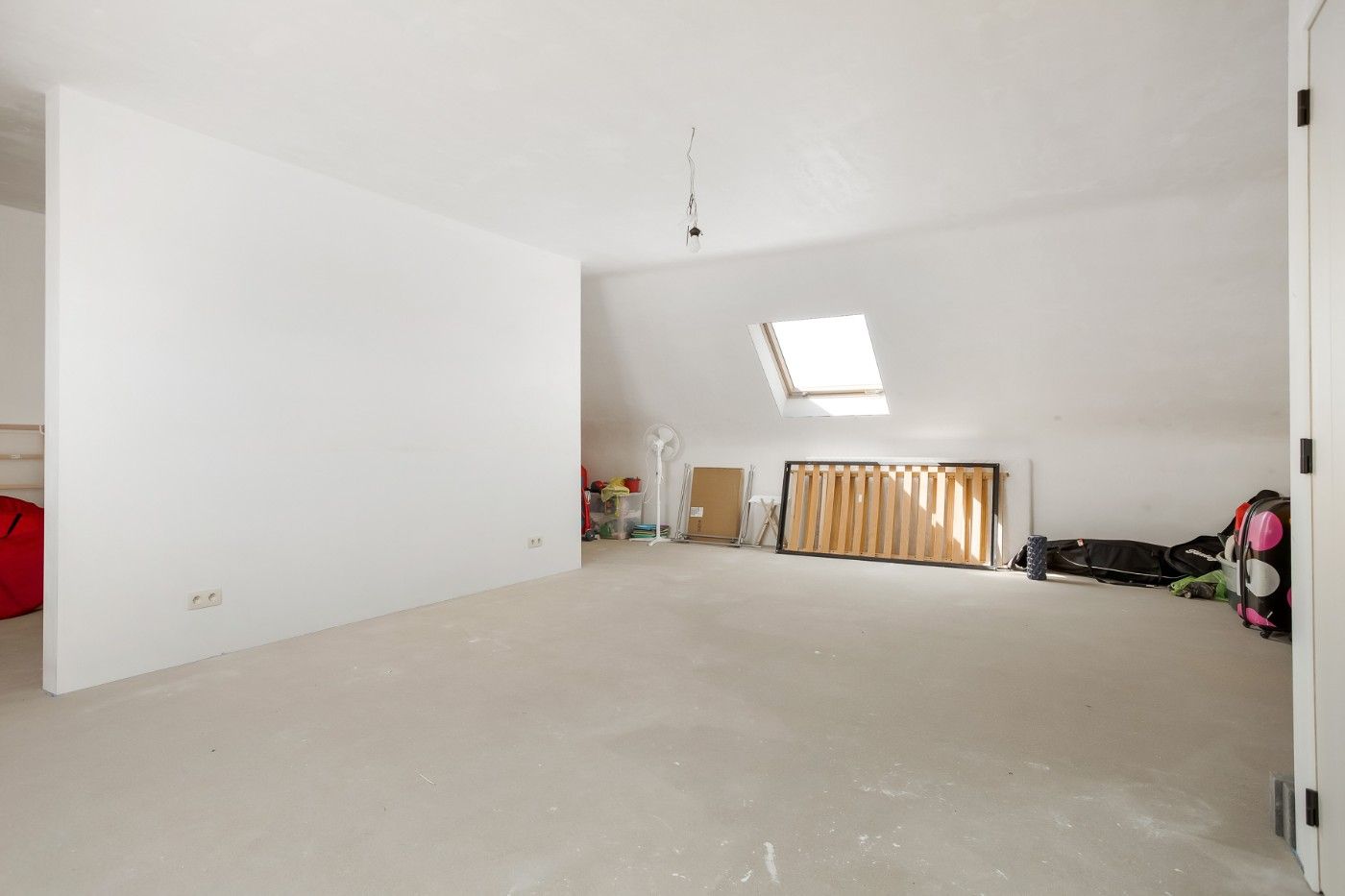 Recente, ruime HOB met 3 slpk., tuin en garage foto 25
