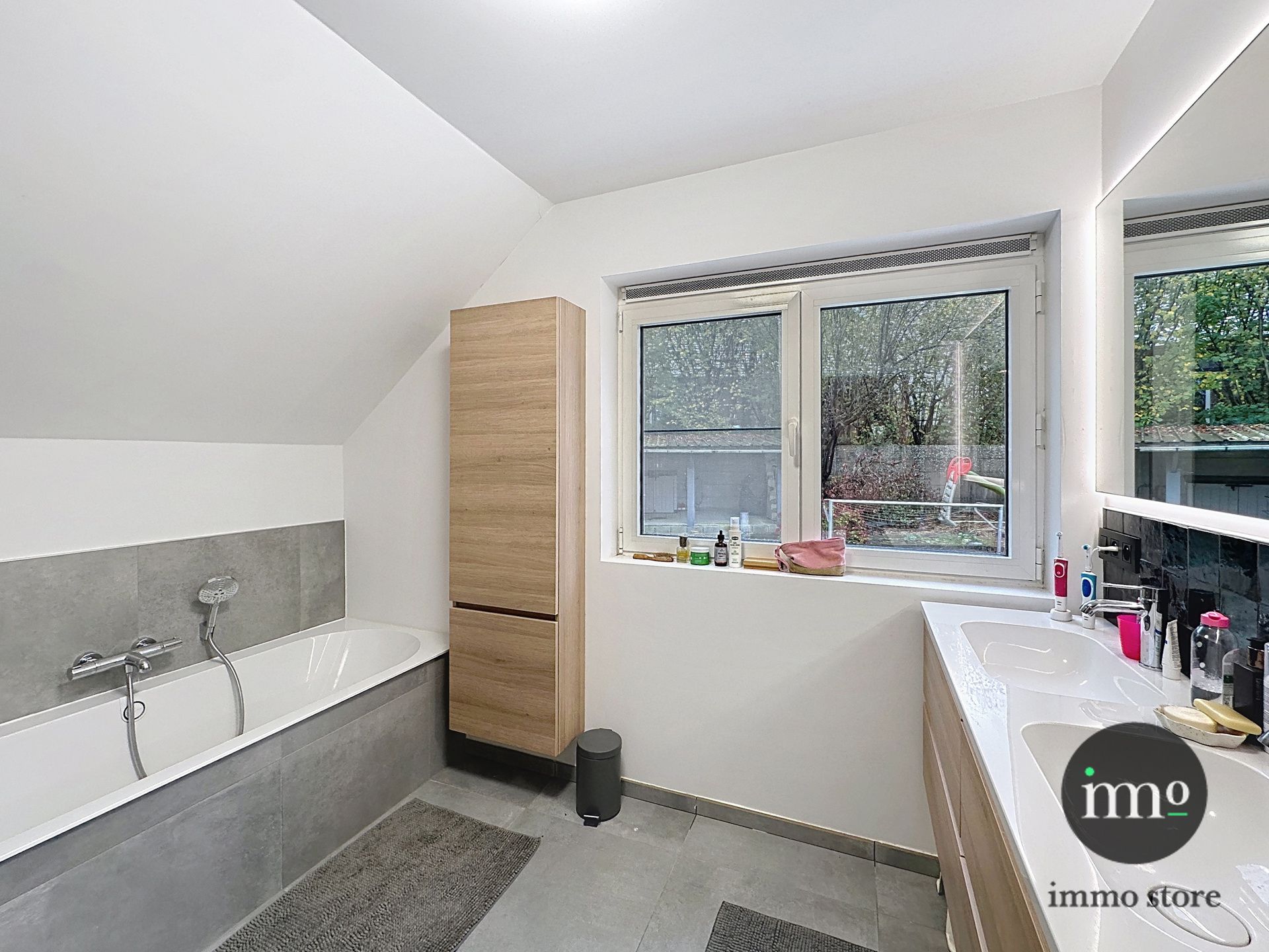 Stijlvolle gerenoveerde villa met prachtig zicht foto 16