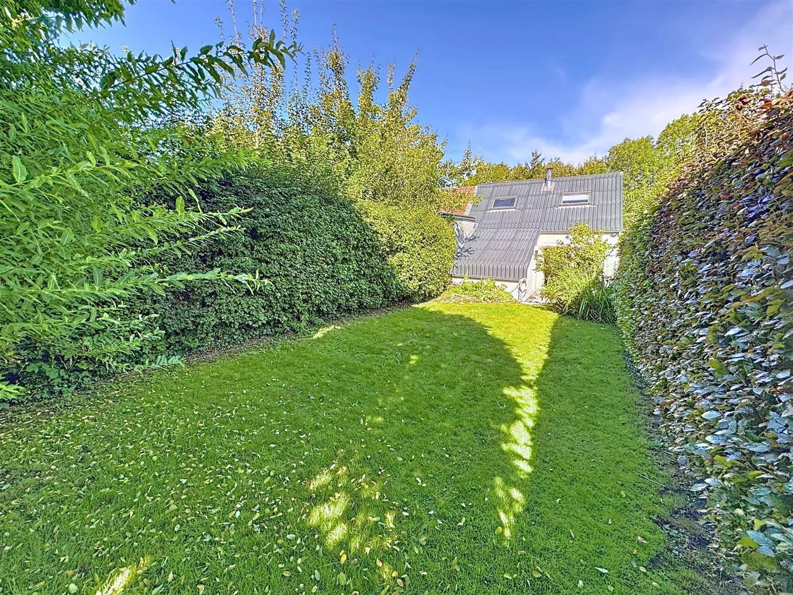 Te renoveren woning met prachtige tuin in rustige, doodlopende straat foto 20