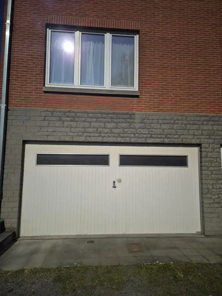 Garage te huur Britse-Soldaatlaan 15 - 1070 Anderlecht