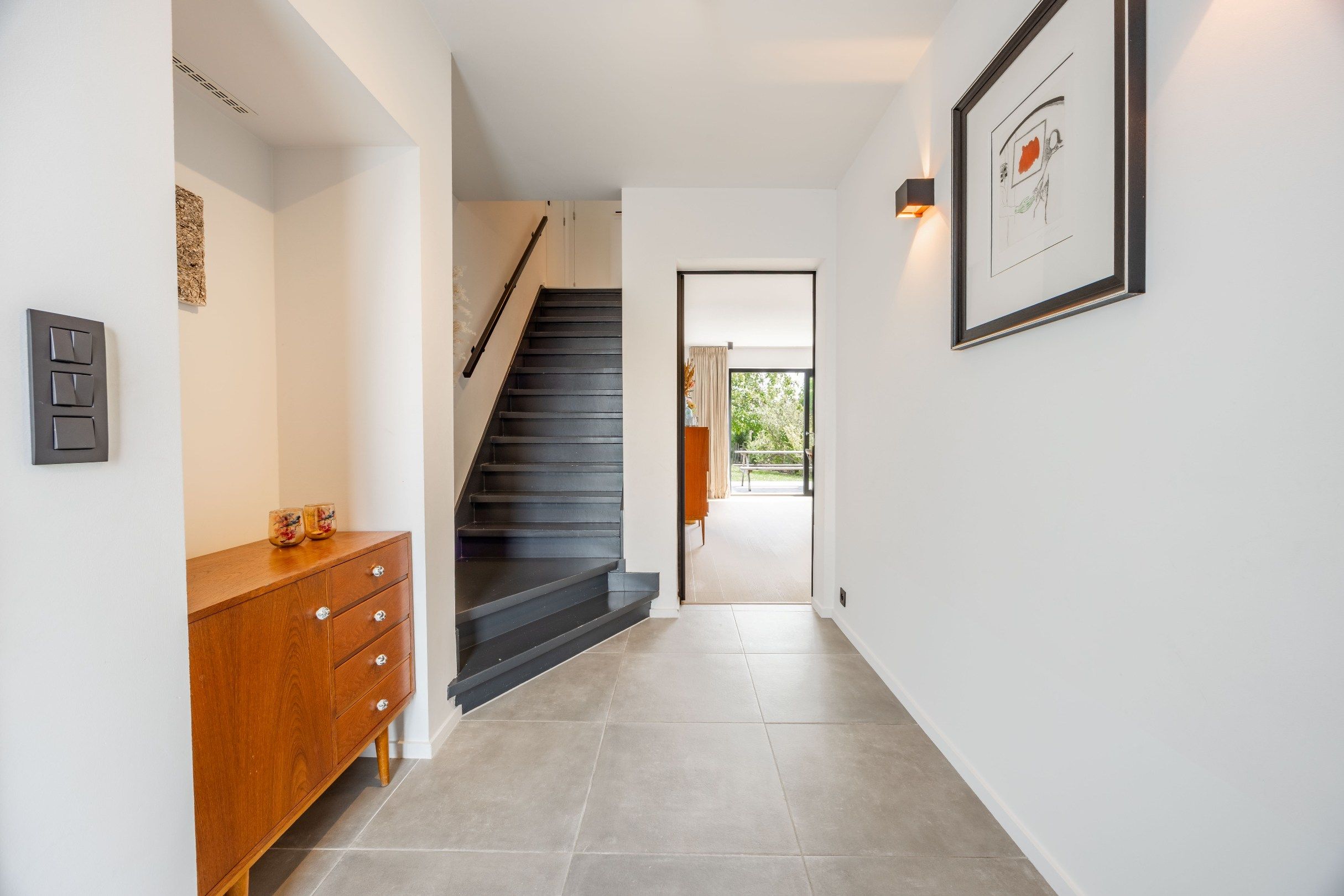 MAGNIFIEK GERENOVEERDE GEZINSWONING MET GARAGE foto 5