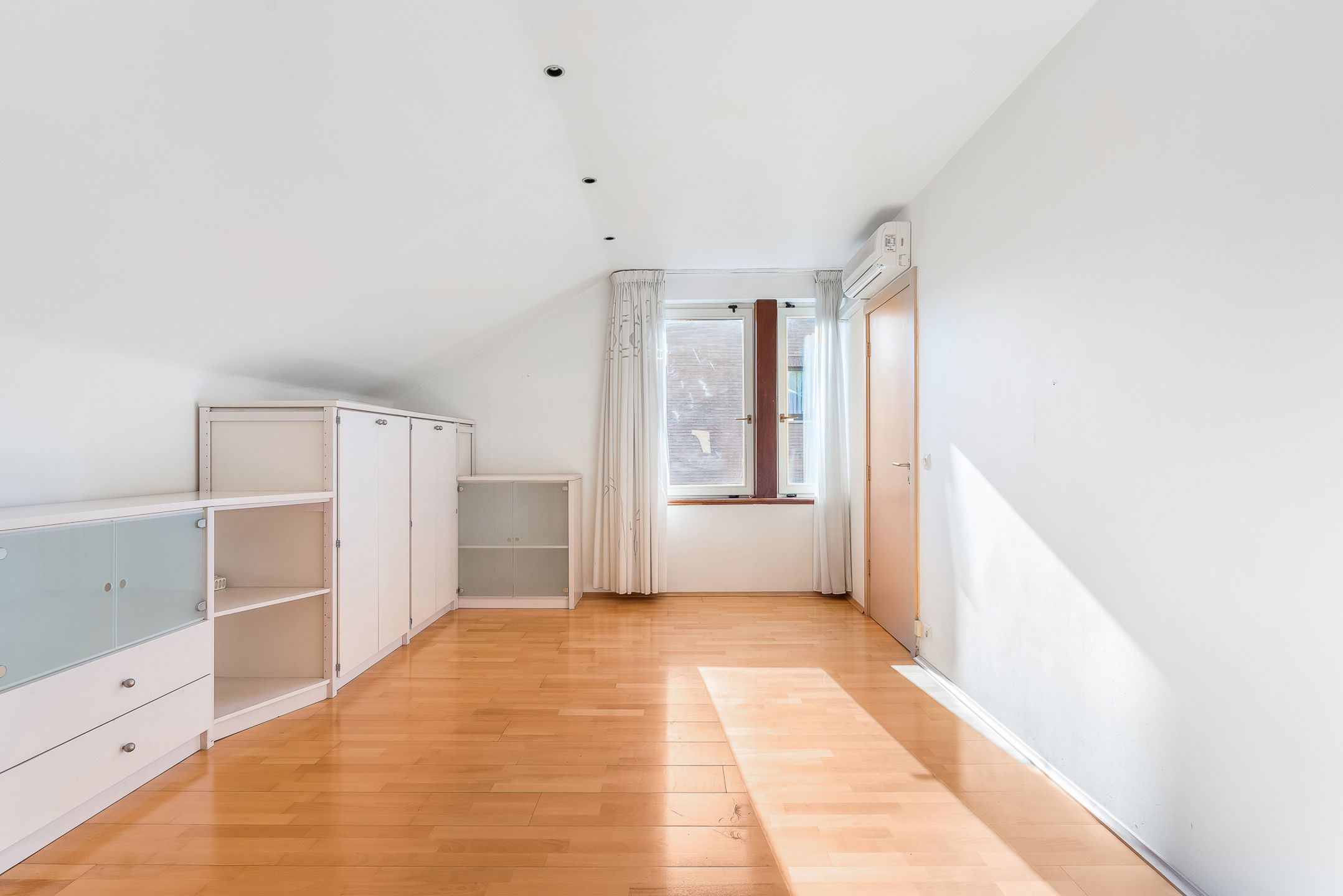 Vrijstaande woning met praktijkruimte te Zichen foto 18