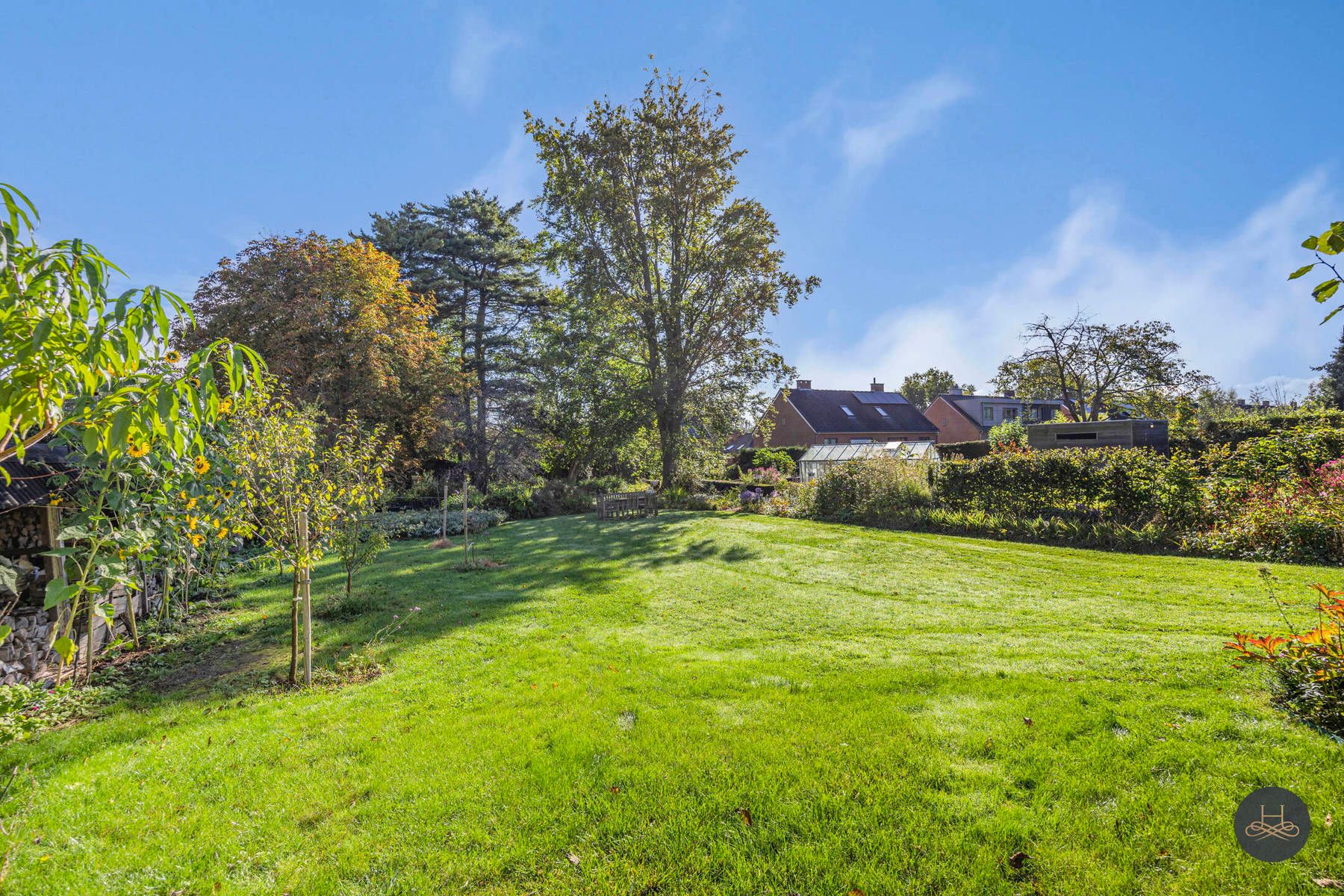 Lichtrijke gezinswoning met prachtige tuin op toplocatie foto 23