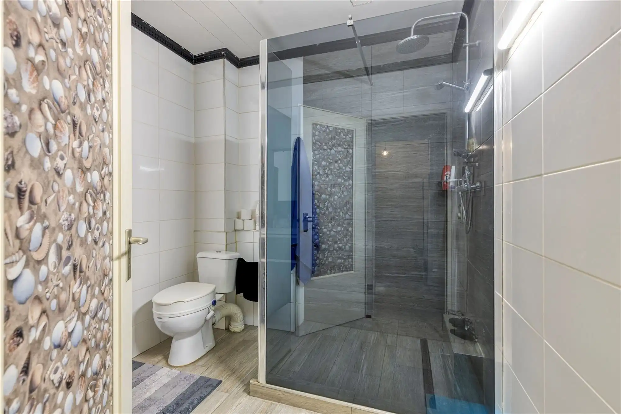 Gelijkvloers appartement met 2 slaapkamers foto 12