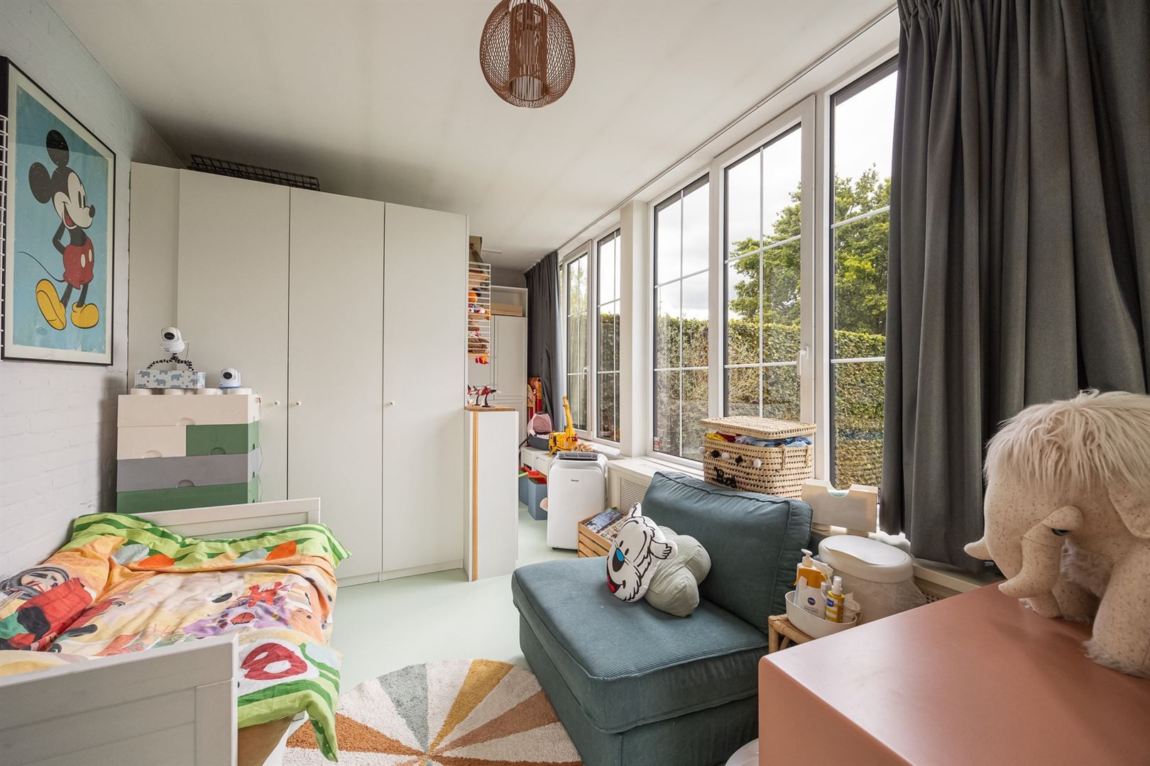 Een luxueus ingerichte woning met 7 slaapkamers en zwembad. foto 32