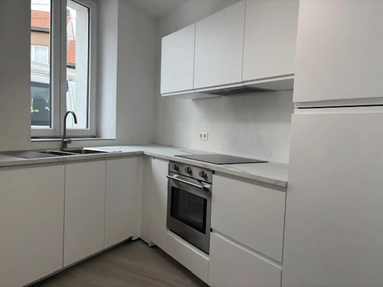 Volledig gerenoveerde woning 3 slpks te Landen (Walshoutem) foto 6