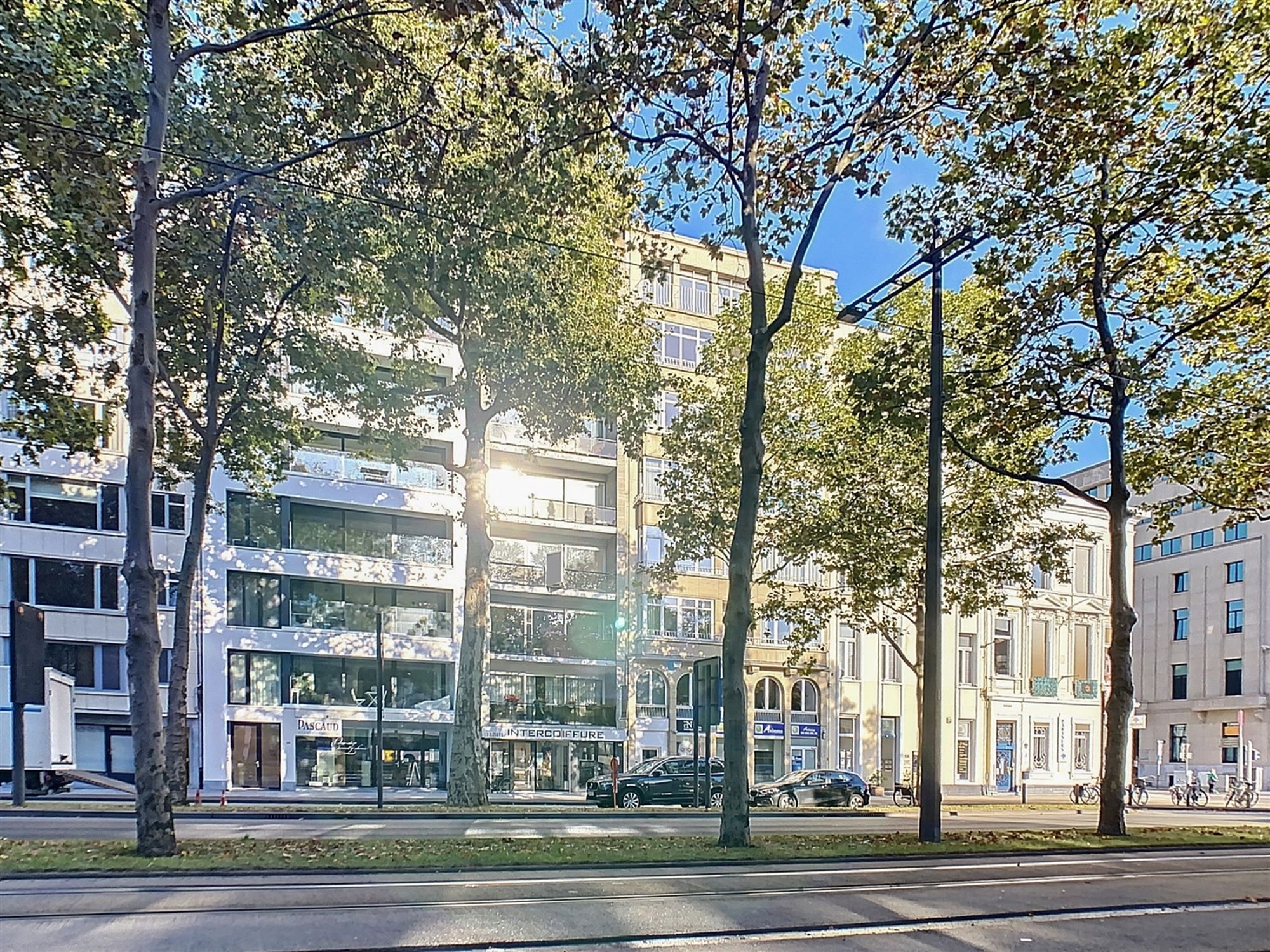 Ruim 2 slk appartement met parking op toplocatie! foto 16
