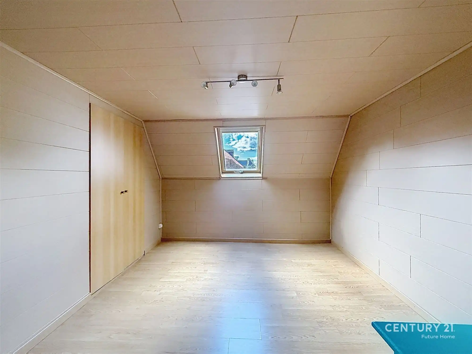 Charmante rijwoning te koop in Diest! foto 21