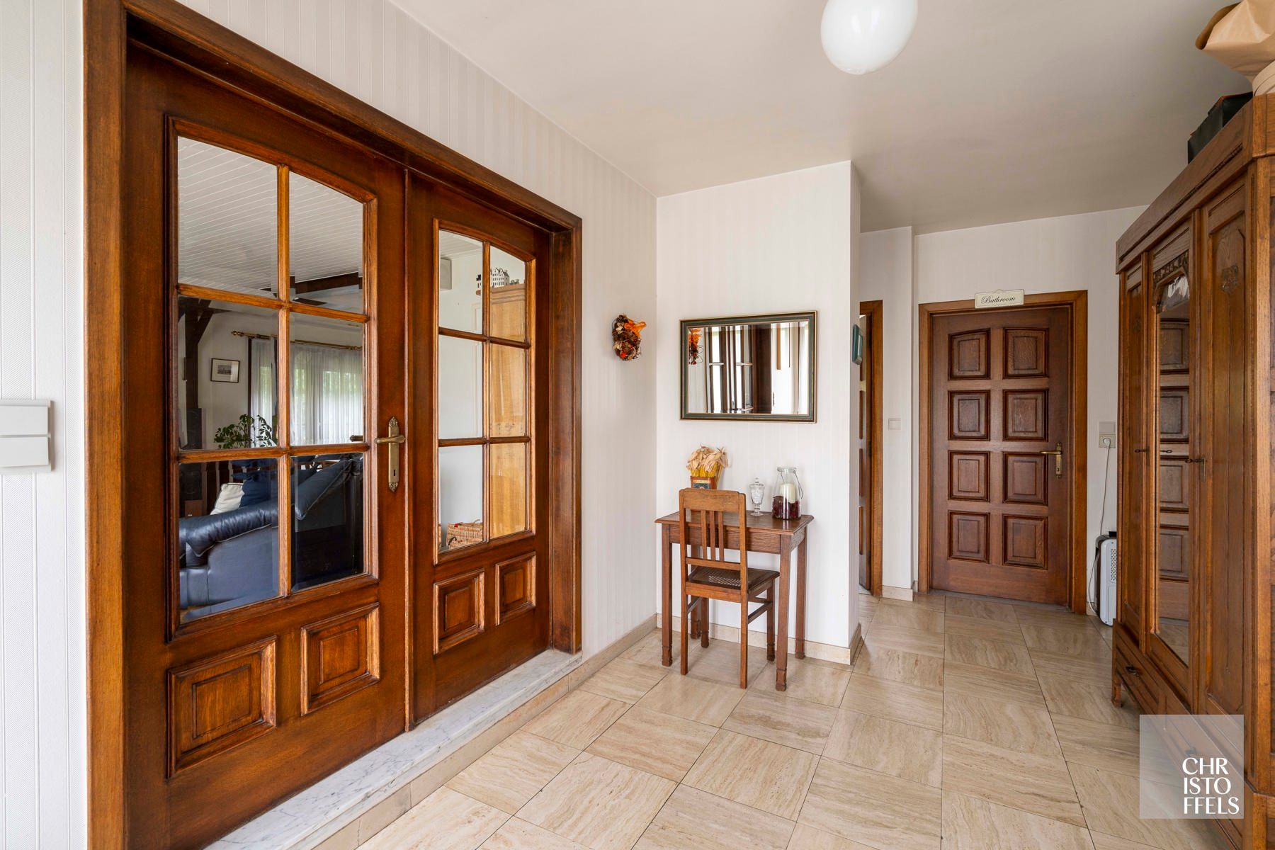 Op te frissen laagbouwvilla op een perceel van 1.257m² in het groen!  foto 12