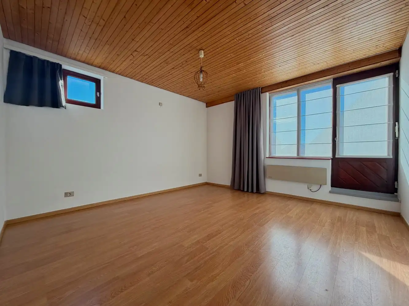 Instapklare, lichtrijke woning (4 slpks) + zonnige tuin foto 9