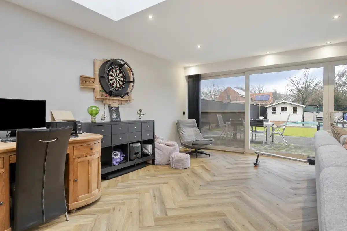 Huis met 4 slaapkamers en garage te koop in Stabroek foto 9