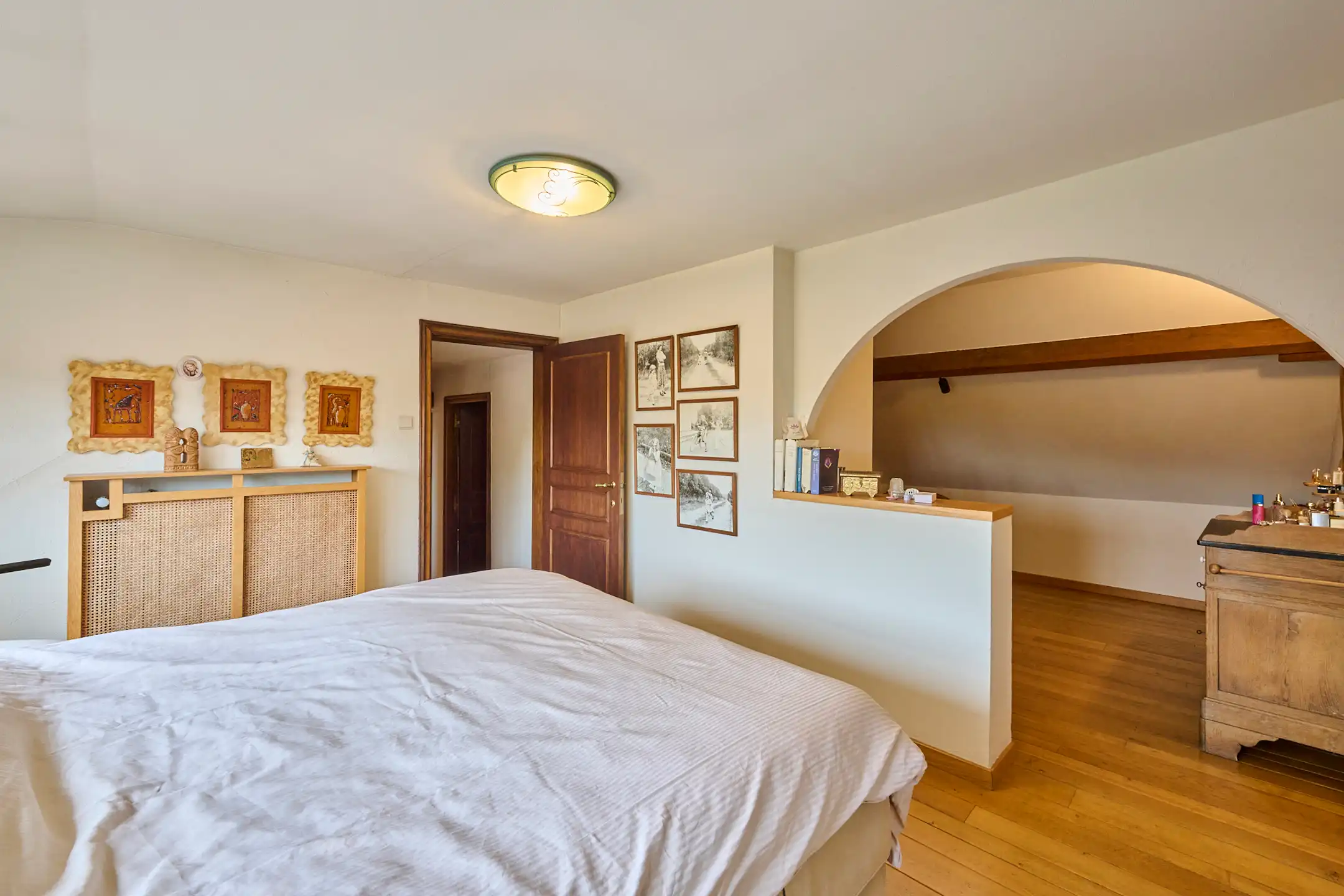 Prachtige vierkantshoeve met binnenkoer op een uitgestrekt perceel van 1ha 43 a 15 ca foto 8