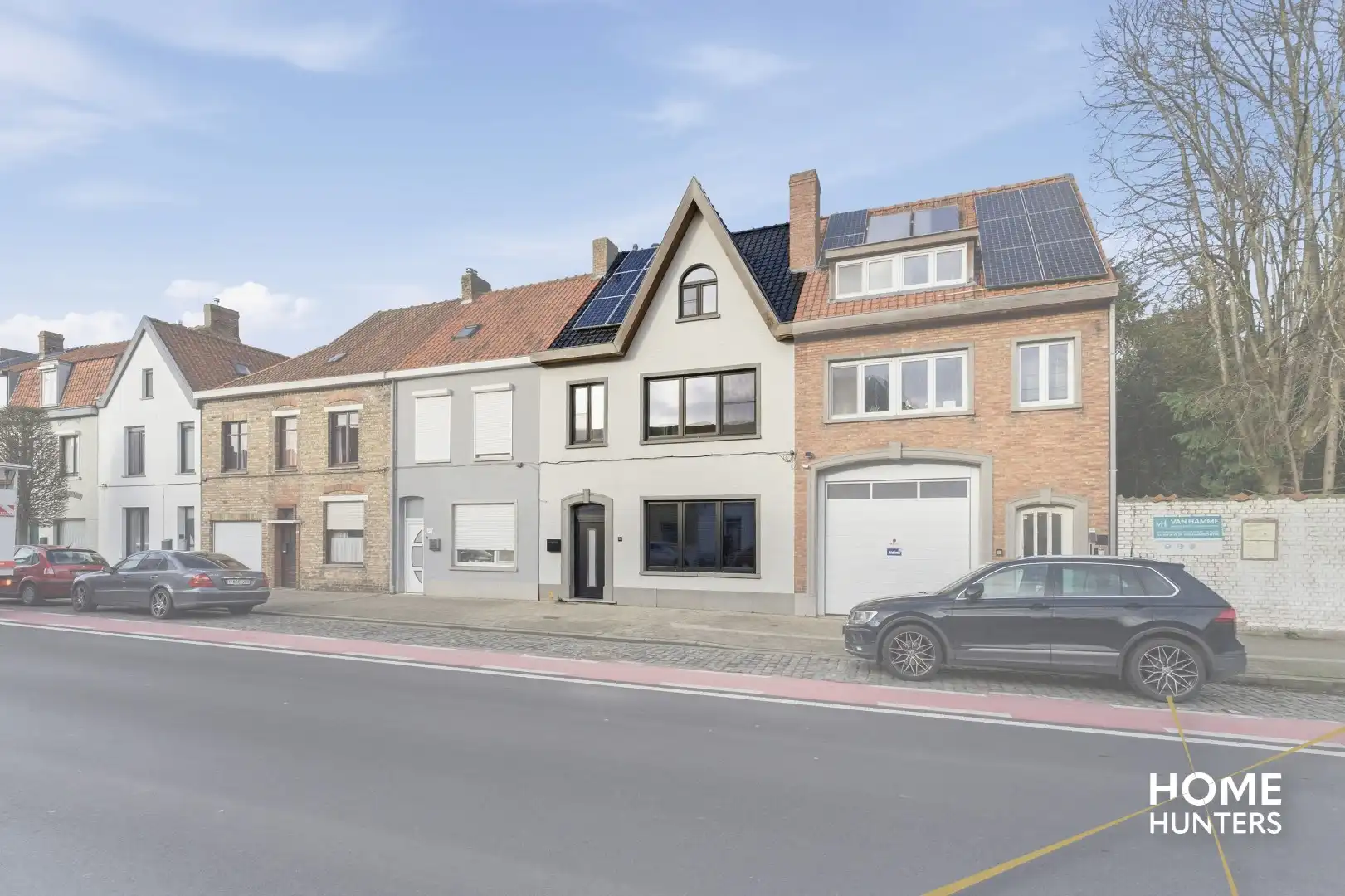 Instapklare gezinswoning met 4 slaapkamers, garage en uitweg te Sint-Kruis! foto 21