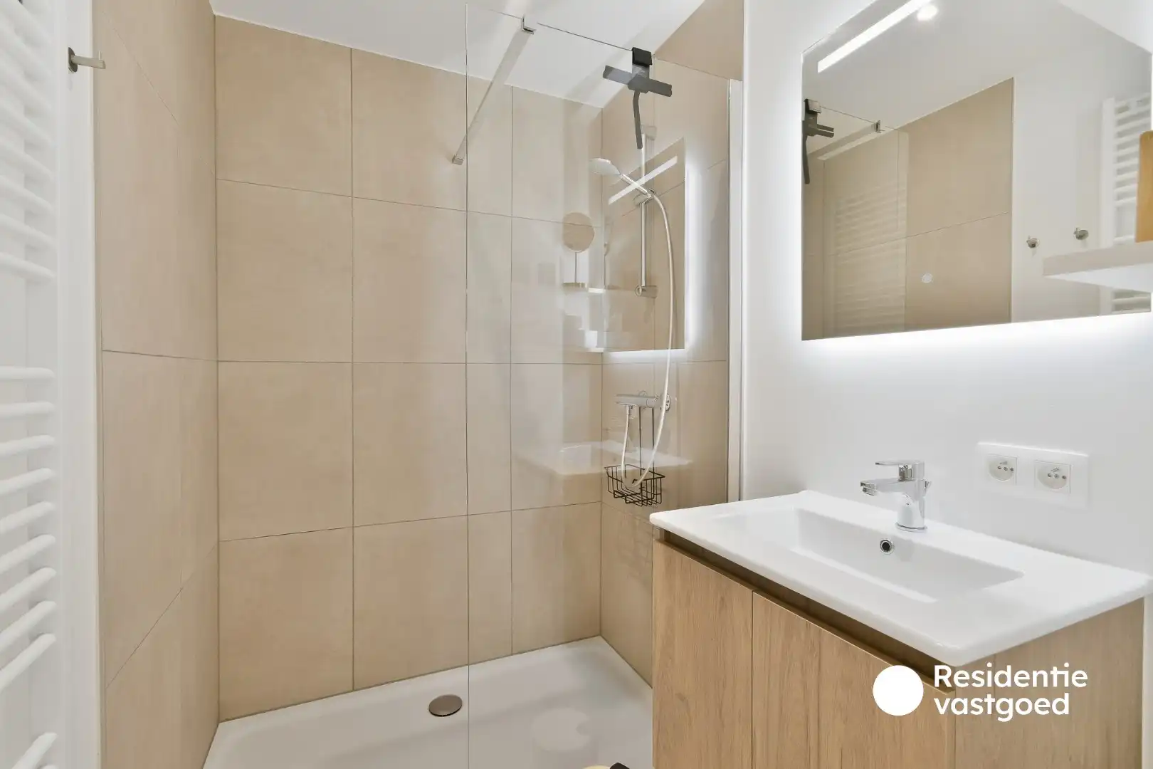 Gemeubeld, nieuw en stijlvol appartement aan het kanaal Plassendale - Nieuwpoort foto 10