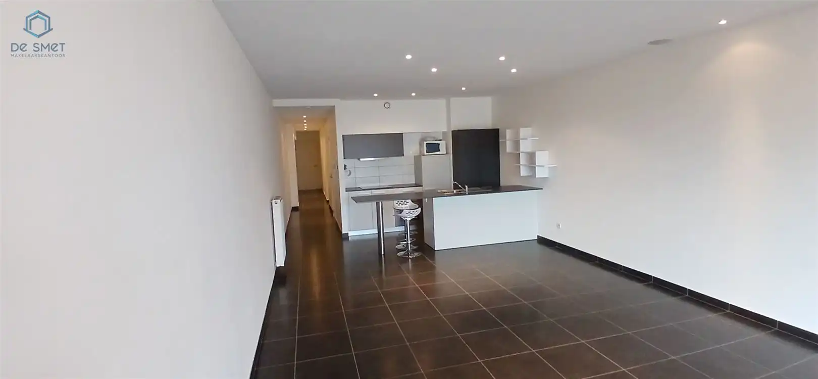 PRACHTIG 1-SLAAPKAMERAPPARTEMENT MET TERRAS & STAANPLAATS foto 5