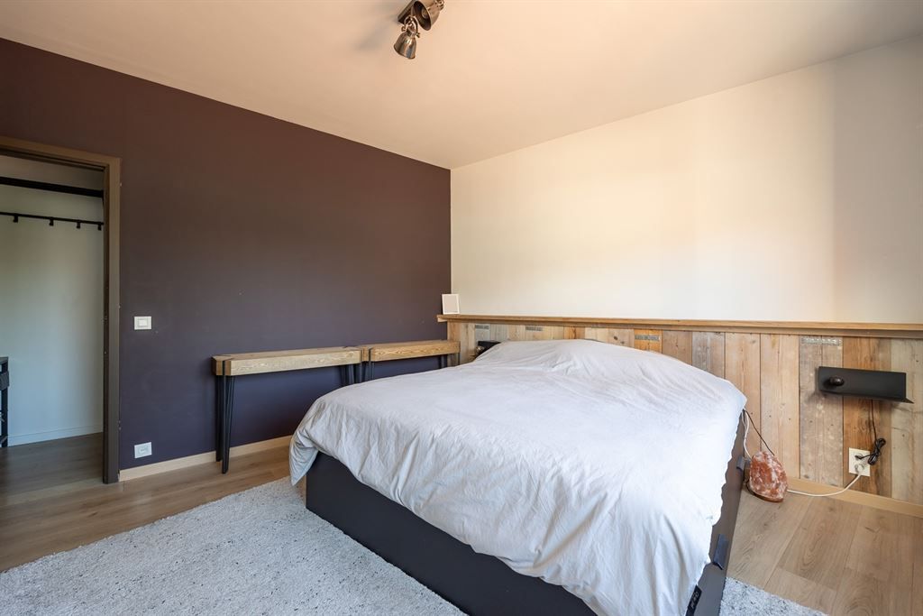 Instapklaar appartement met loftallures foto 12