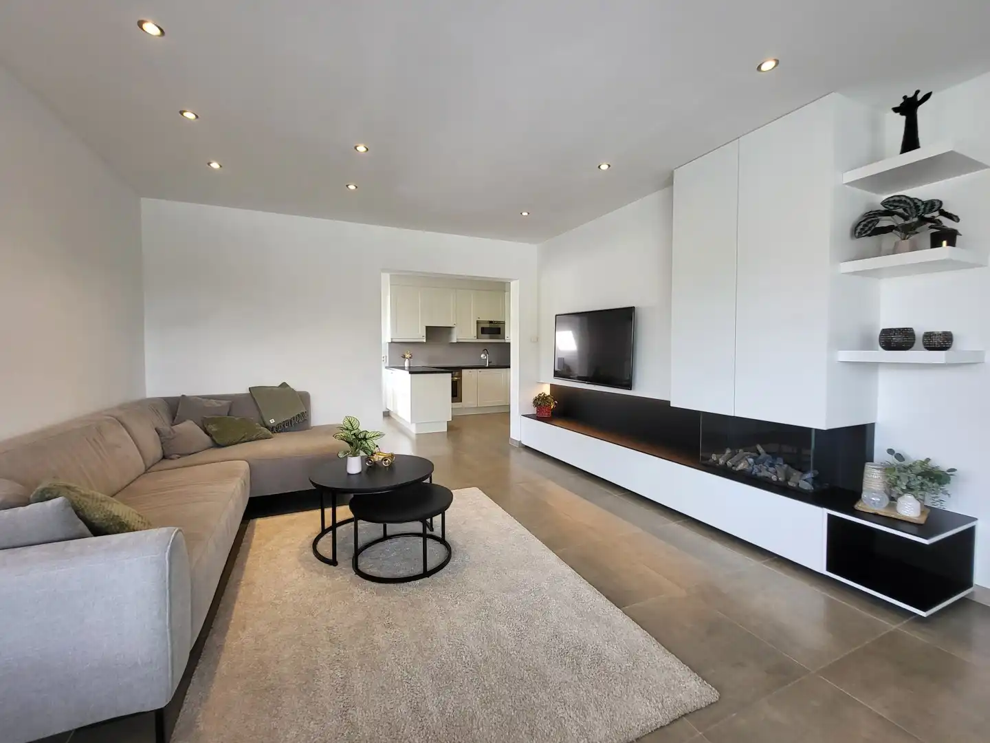 Gerenoveerde woning met garage en zonnige tuin in landelijke omgeving. Topper! foto 16