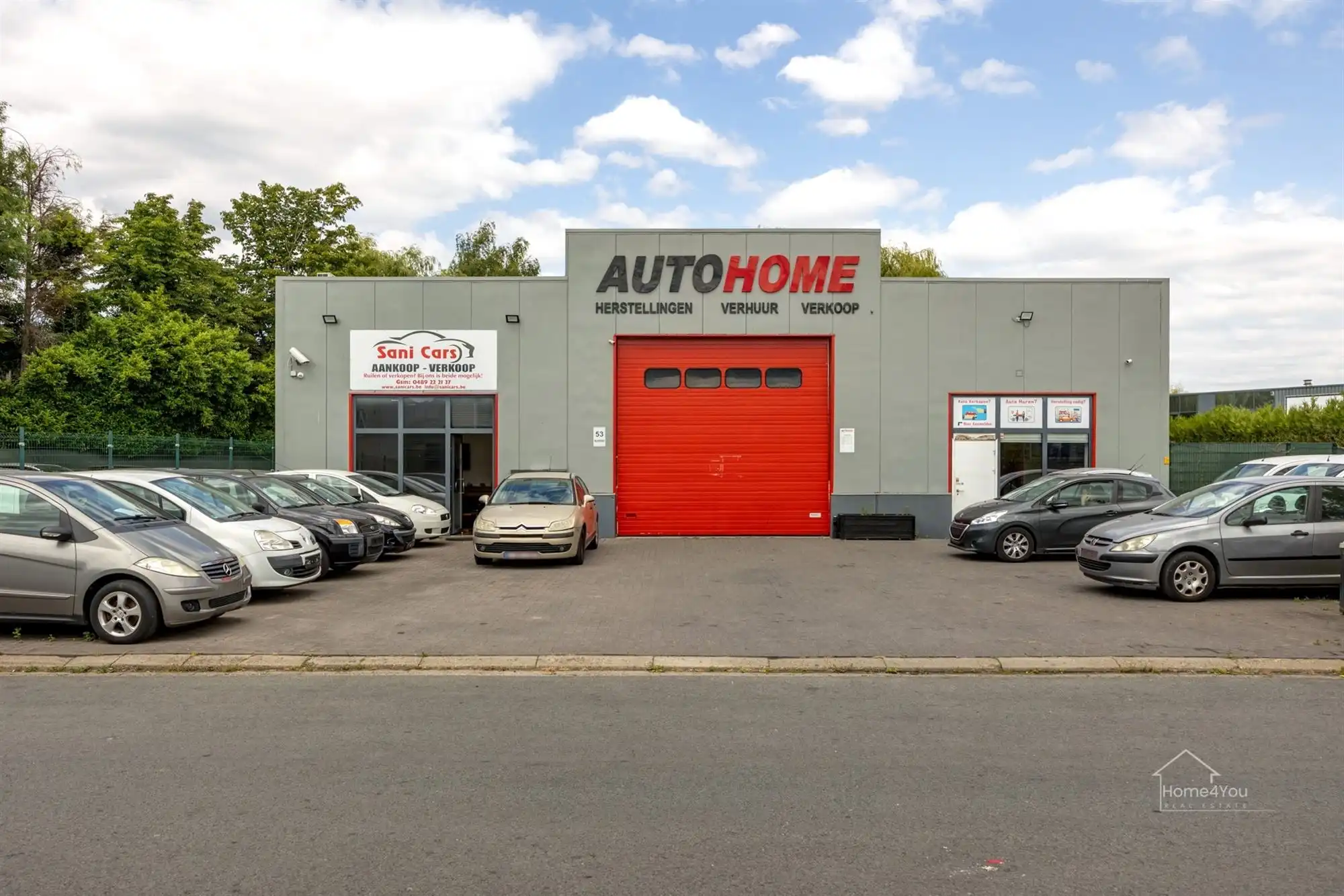 Nijverheidsgebouw + woning  foto {{pictureIndex}}