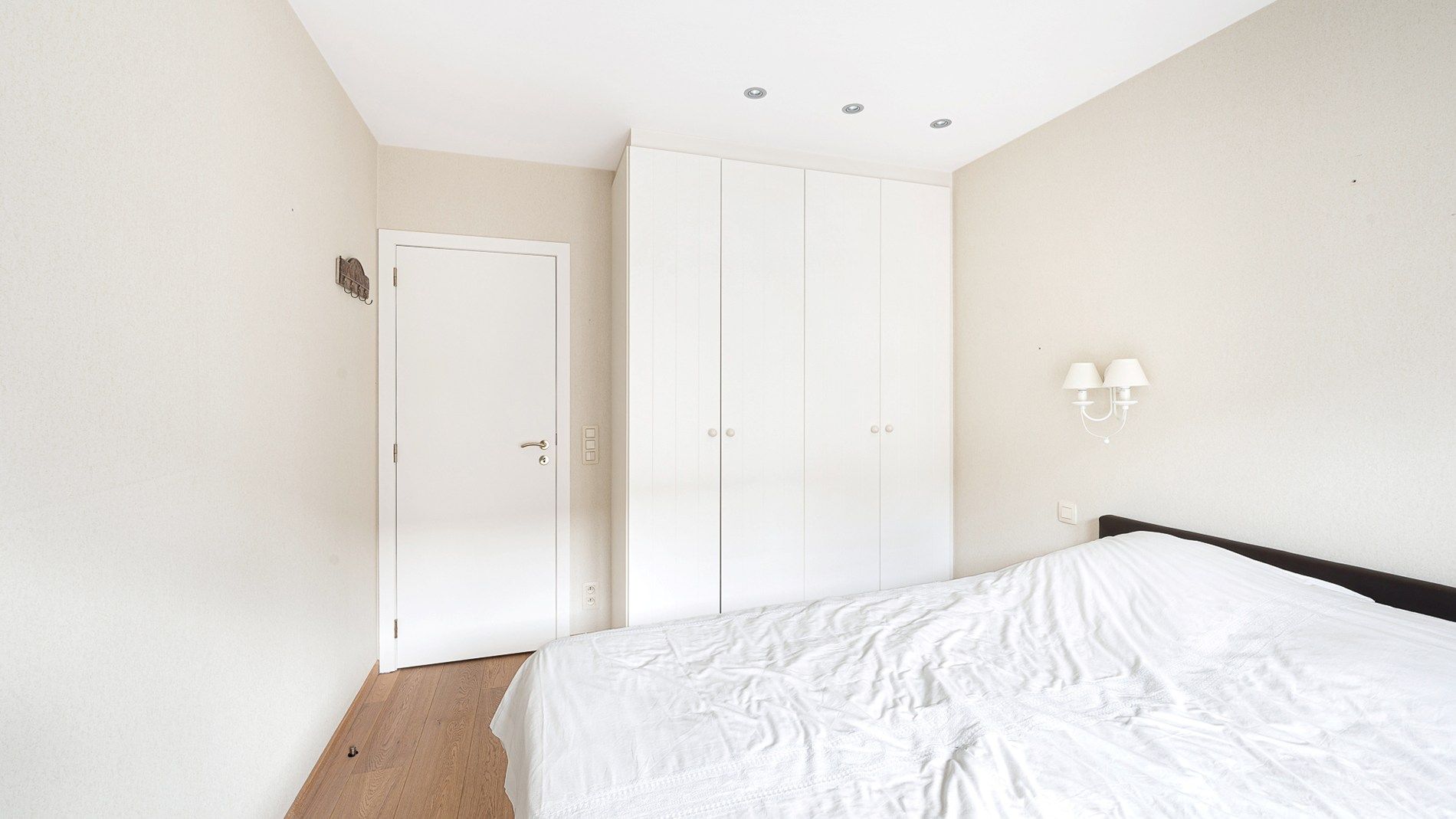 Ruim appartement (100m²) met zongericht terras foto 16