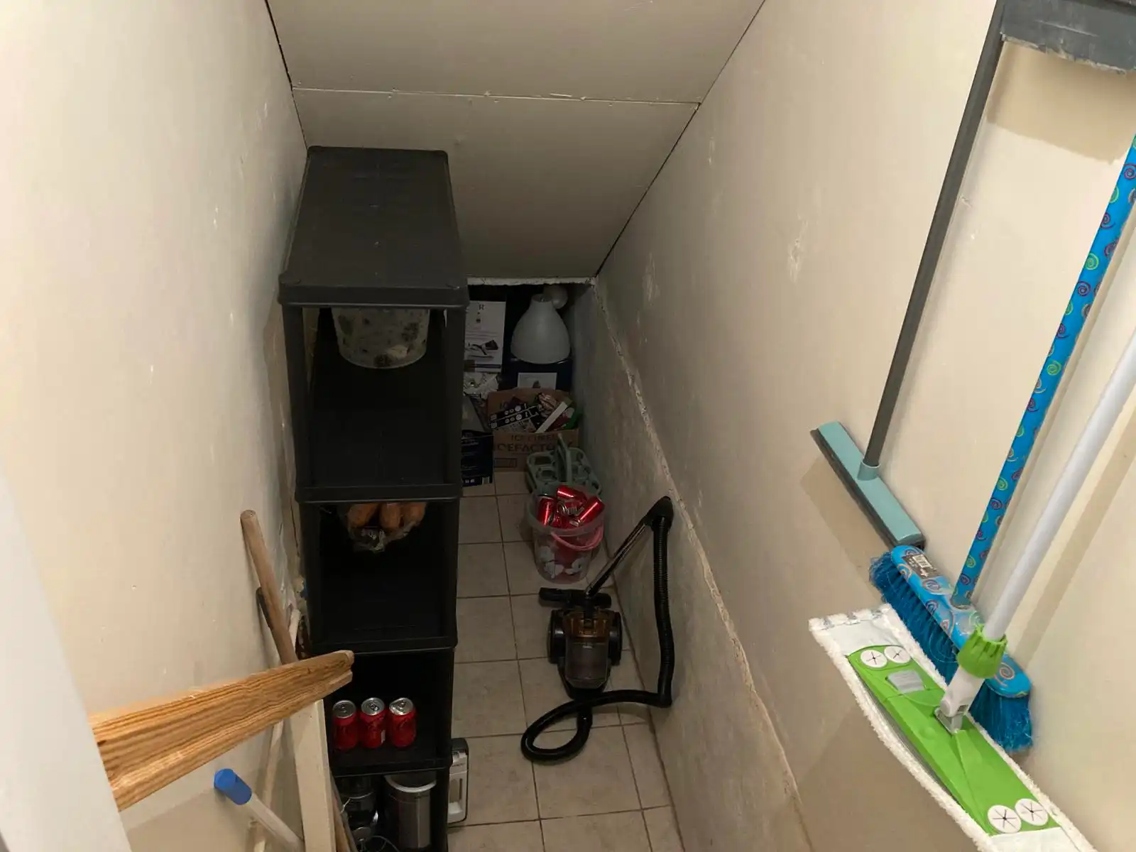 SCHELLEBELLE - Gelijkvloers appartement met tuintje. foto 13