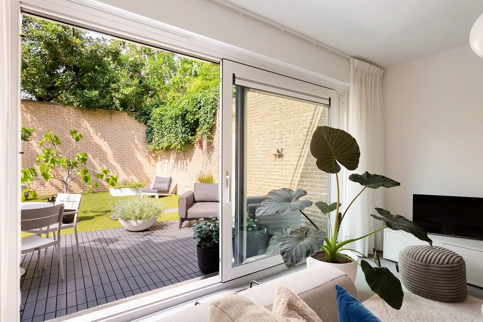 Prachtig recent gelijkvloers appartement met 3slk, tuin én parking  foto 2