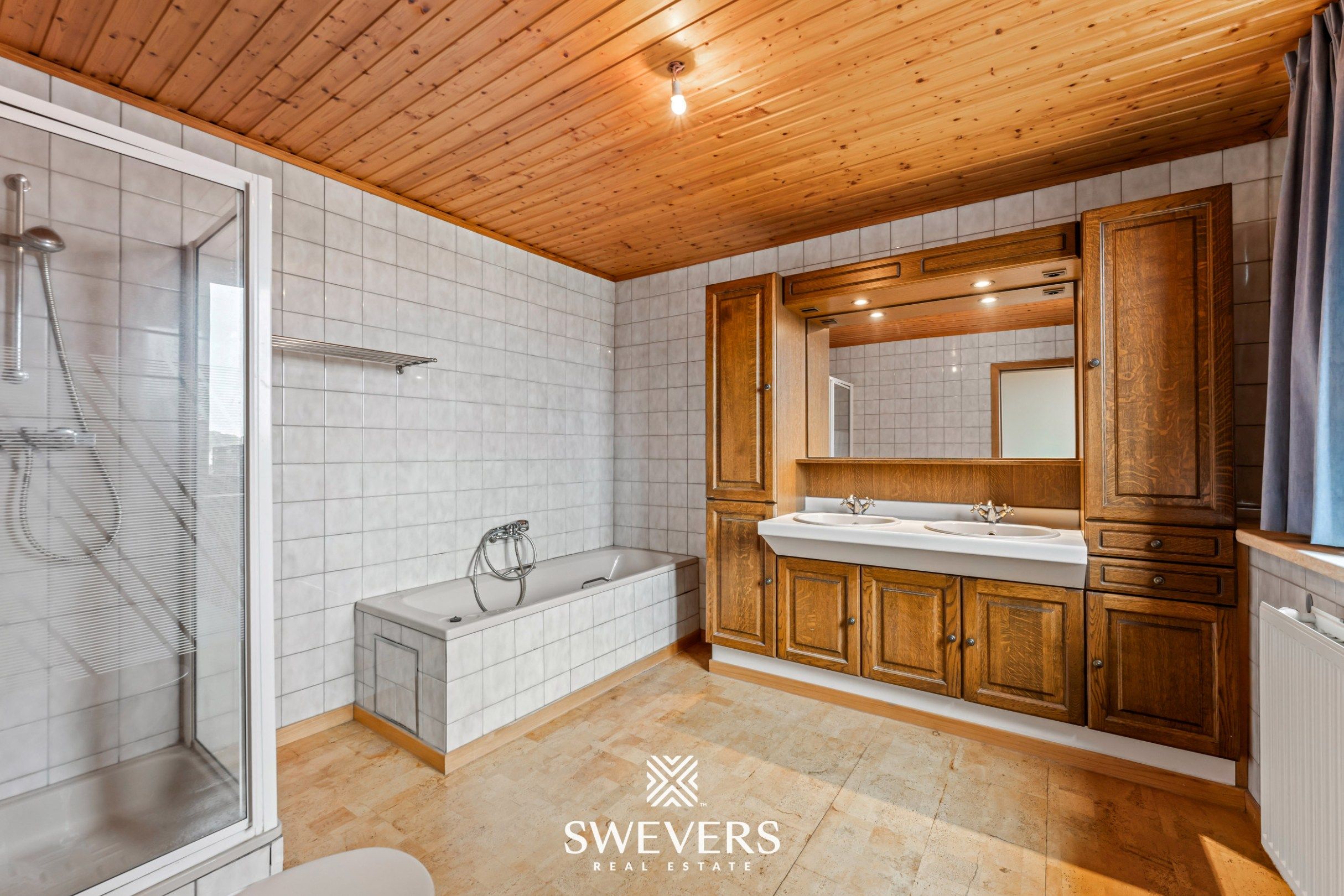 Instapklaar handelspand met woonst en tuin in Herk-de-Stad foto 15