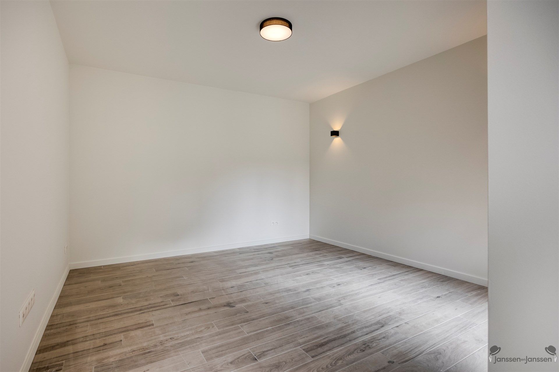 Stijlvolle en energiezuinige woning op een perceel van 6a33ca  foto 6