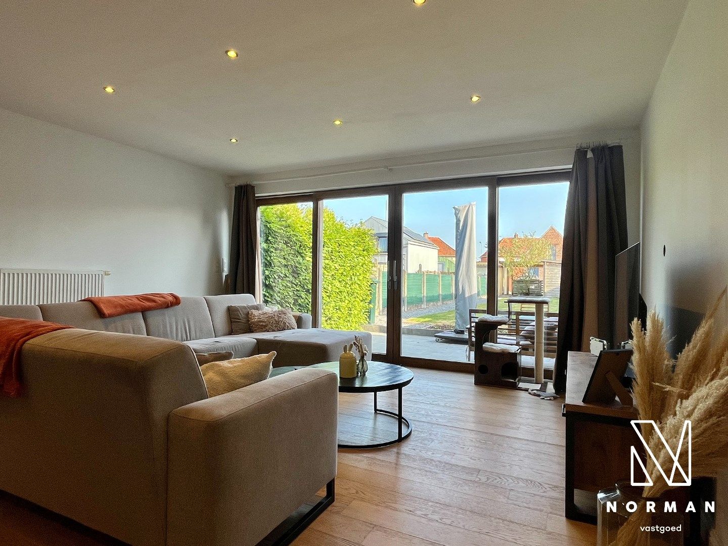 Gerenoveerde charmante woning te koop in Waregem! foto {{pictureIndex}}