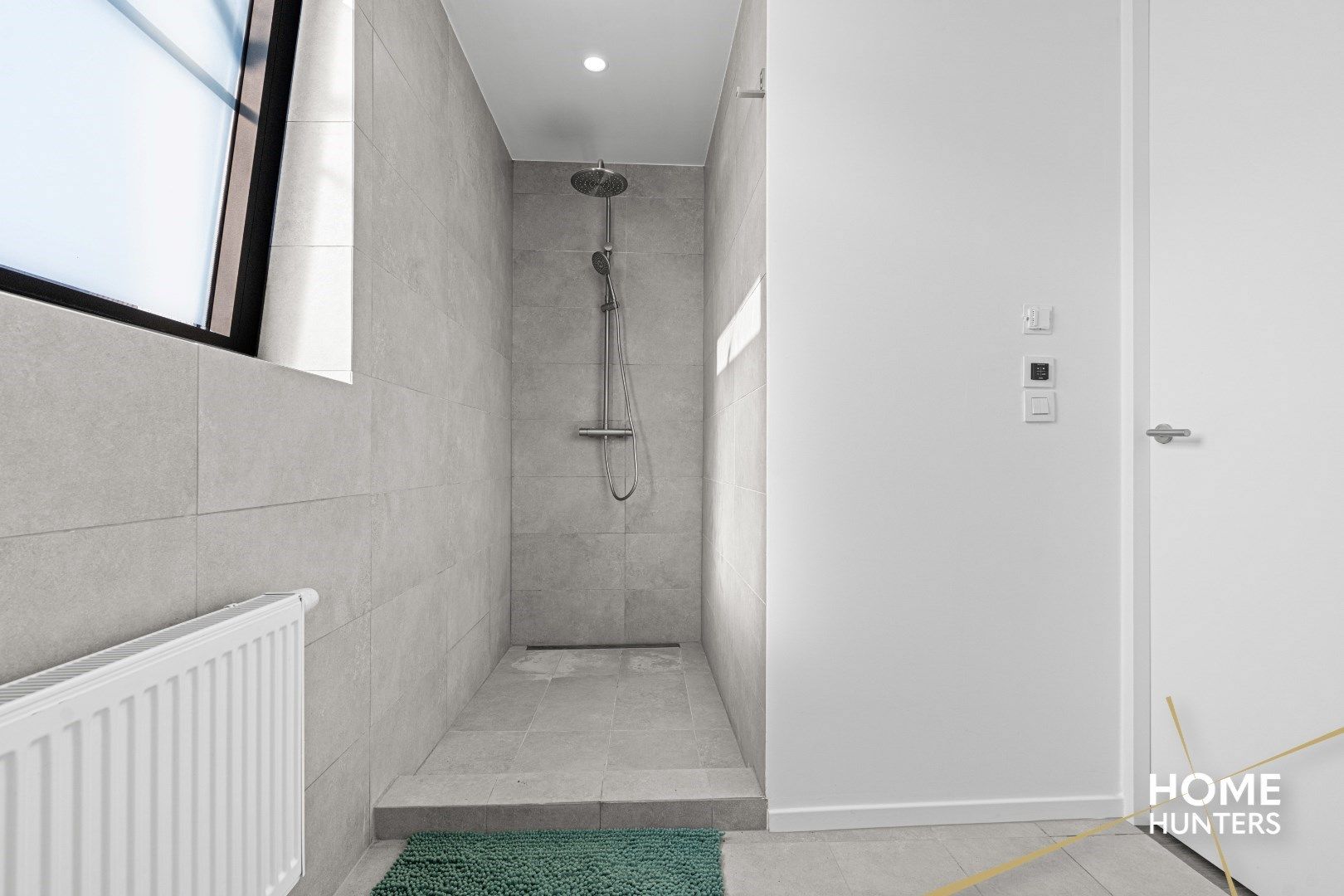 Verassend ruime woning met 3 slaapkamers en een ruime tuin foto 18