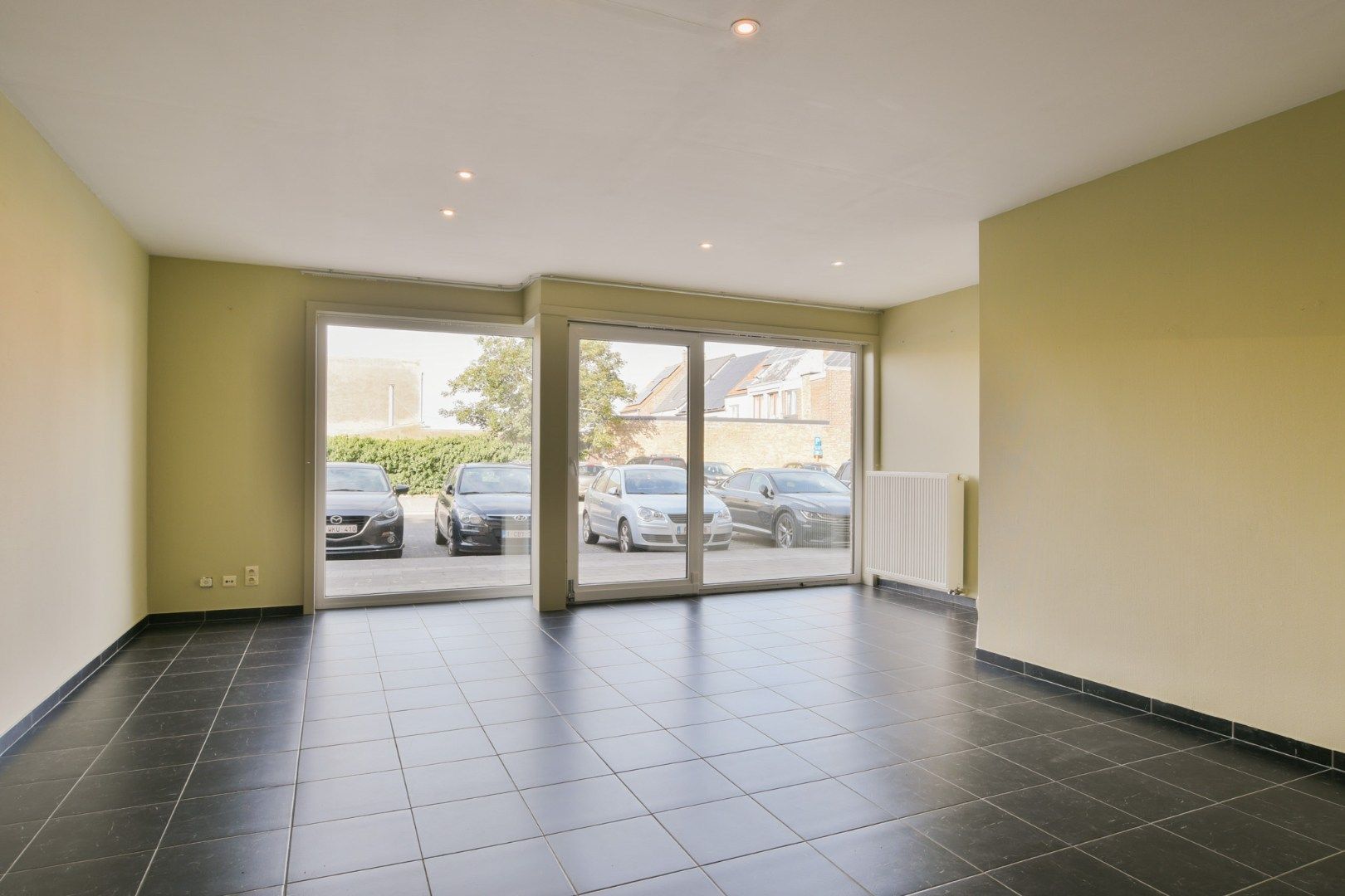 Gelijkvloersappartement te huur te Eernegem foto {{pictureIndex}}