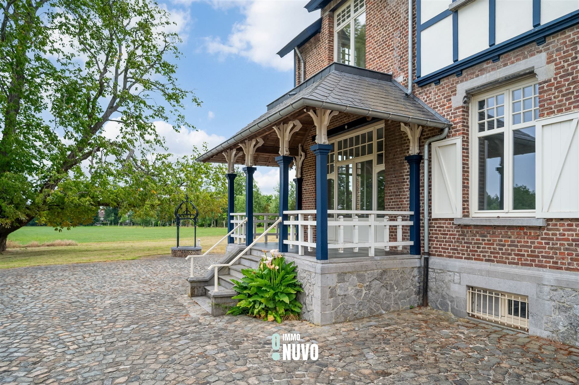  Uniek landhuis met uitzonderlijke ruimte en potentieel! foto 2