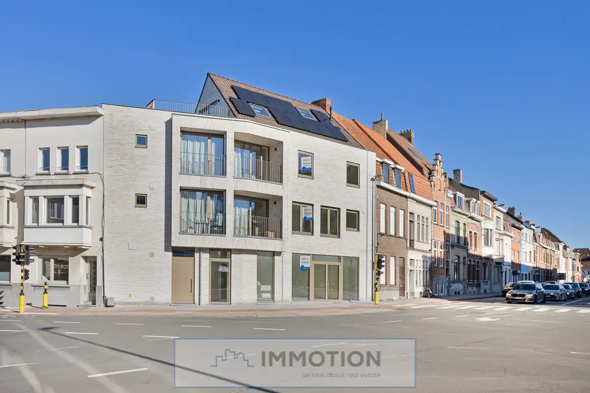 Nieuwbouw duplex appartement met terras foto 2