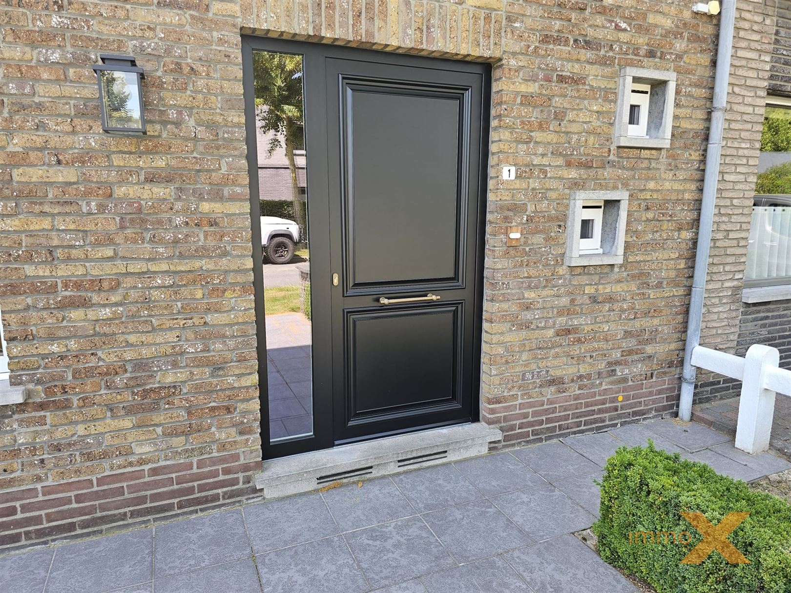 GERENOVEERDE INSTAPKLARE WONING MET GARAGE foto 5