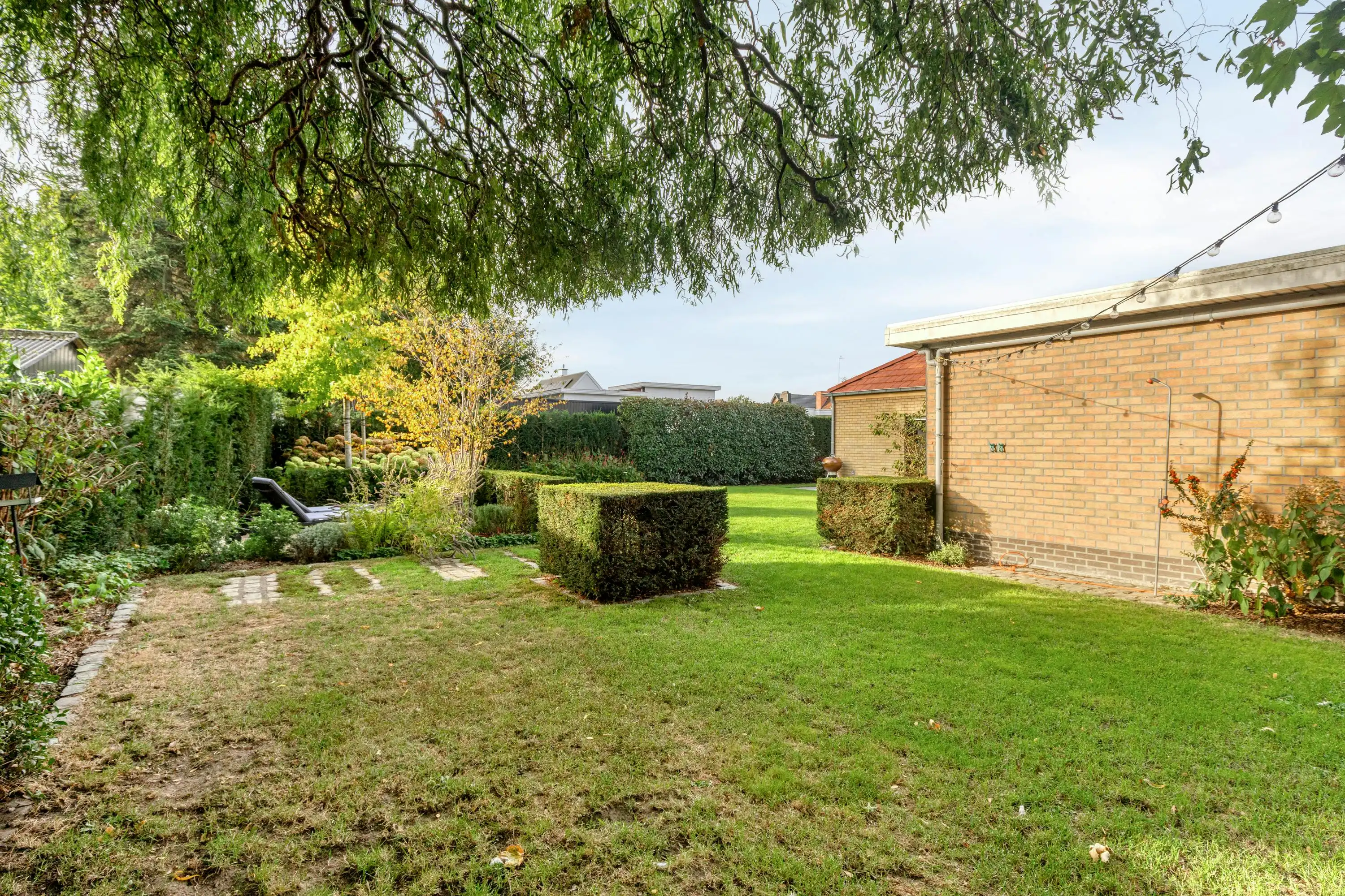 Instapklare bungalow op 898m² te koop in Wevelgem! foto 18