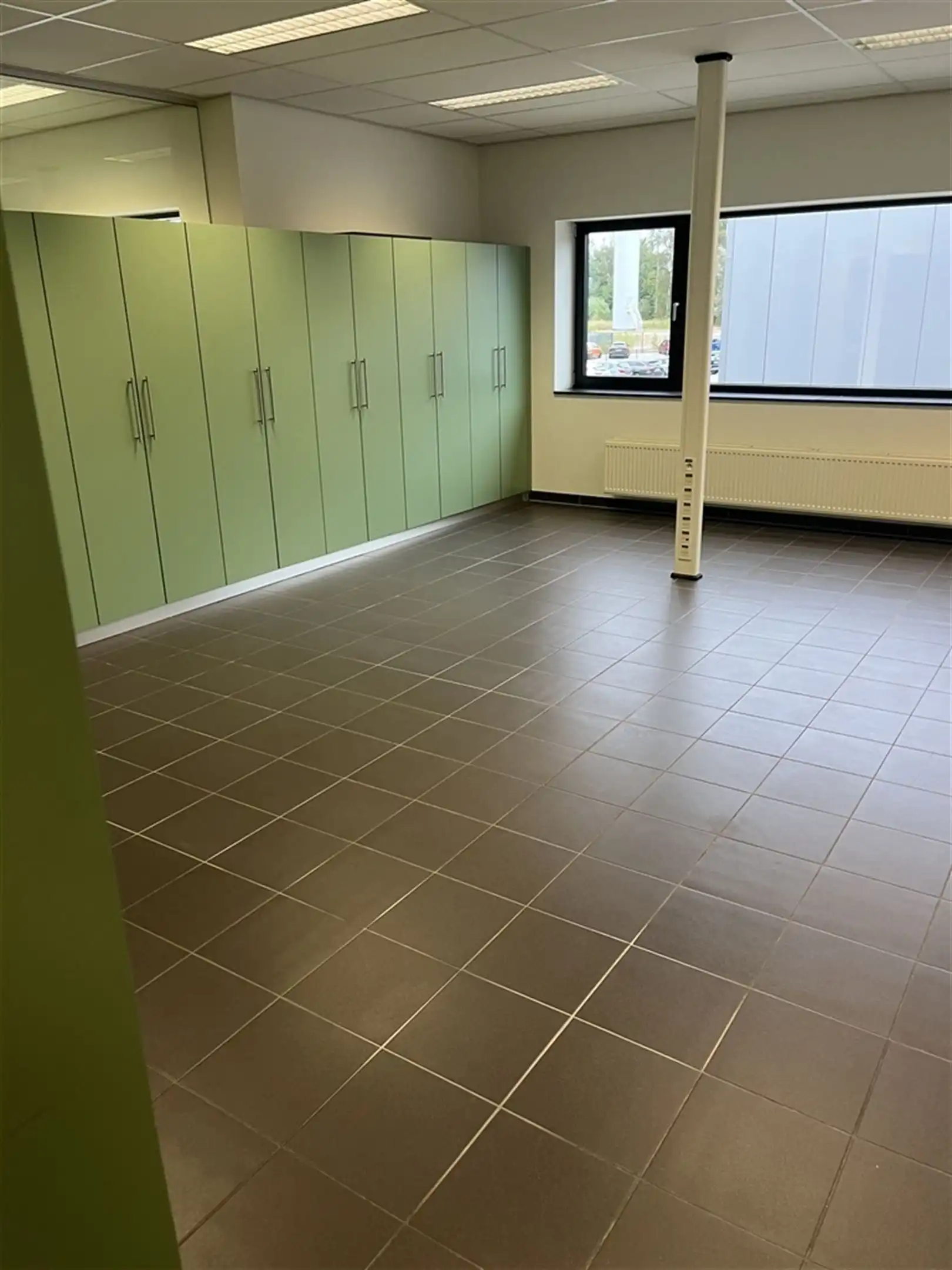 Kantoorgebouw foto 12