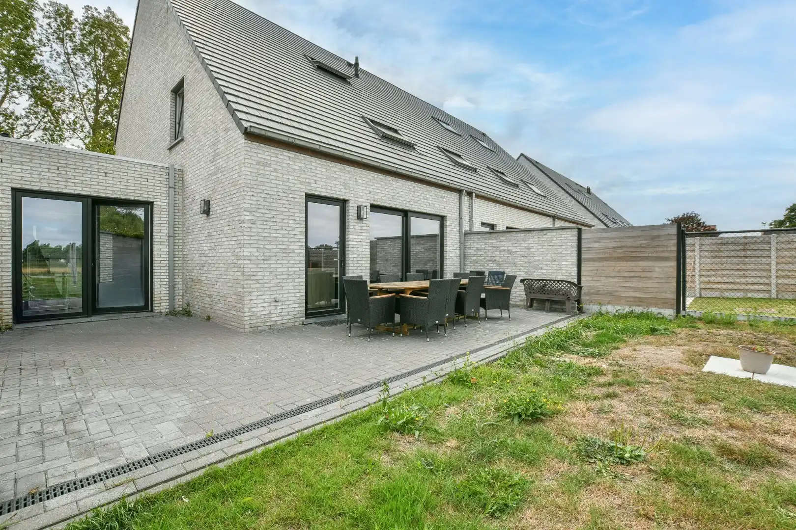 Moderne en energiezuinige halfopen bebouwing (2020) met 4 slaapkamers in Vosseslag, De Haan foto 23