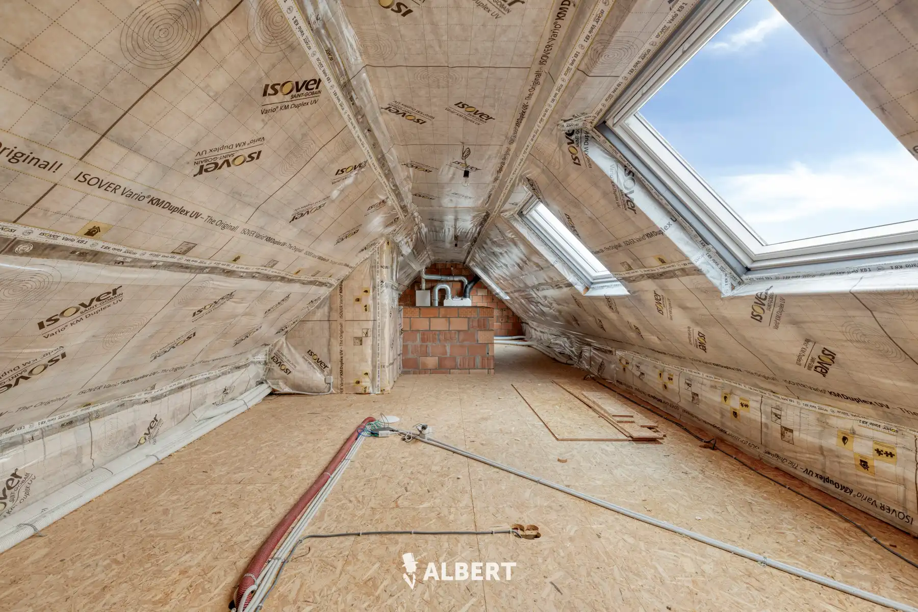 Centraal gelegen lichtrijk appartement met 2 terrassen foto 12