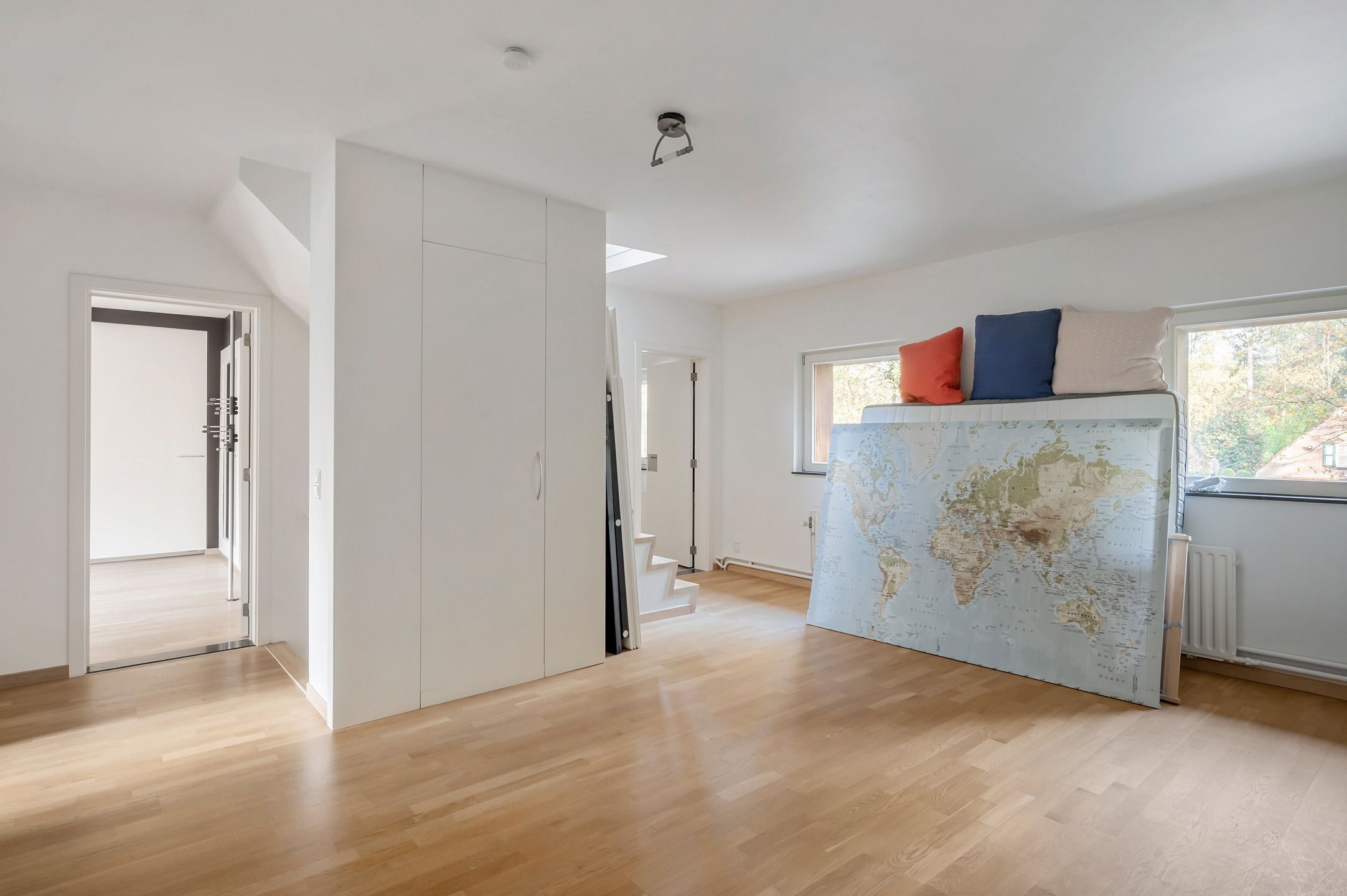 Ruime architecturale villa met 5 slaapkamers  foto 39