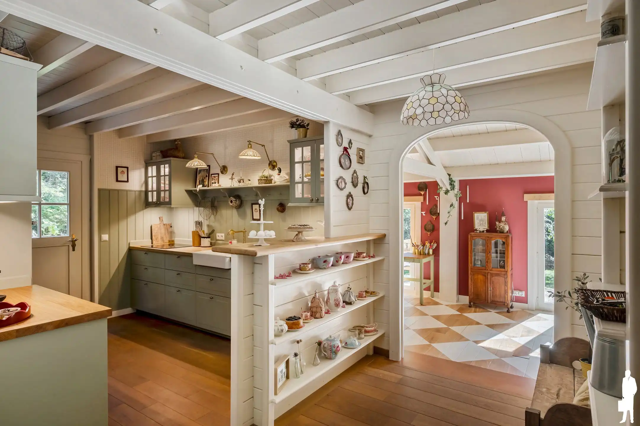 Charmante woning met volledige onderkeldering en achterliggend bos van ca. 31.493 m² foto 14
