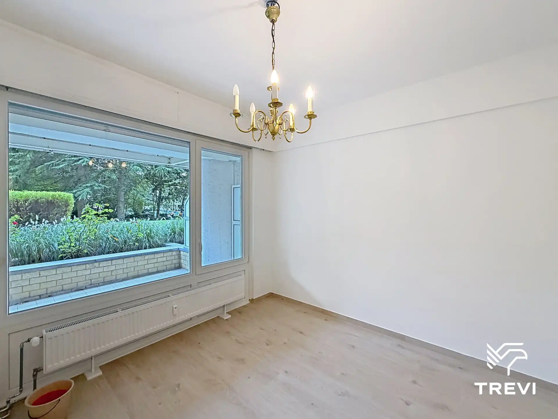 WATERMAAL-BOSVOORDE – Schitterend opgefrist 1-slpk + terras! foto 2