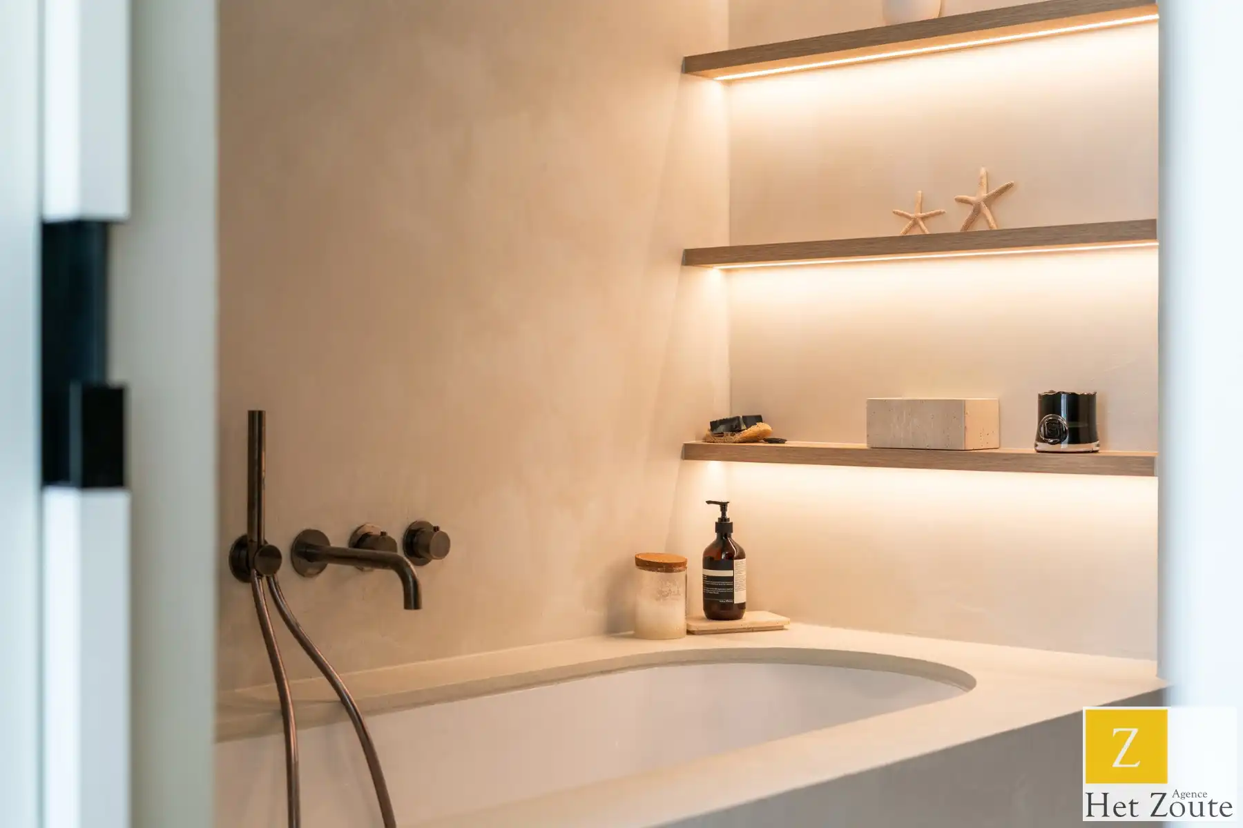 Elegantie, exclusieve luxe en frontaal zeezicht in Het Zoute foto 12